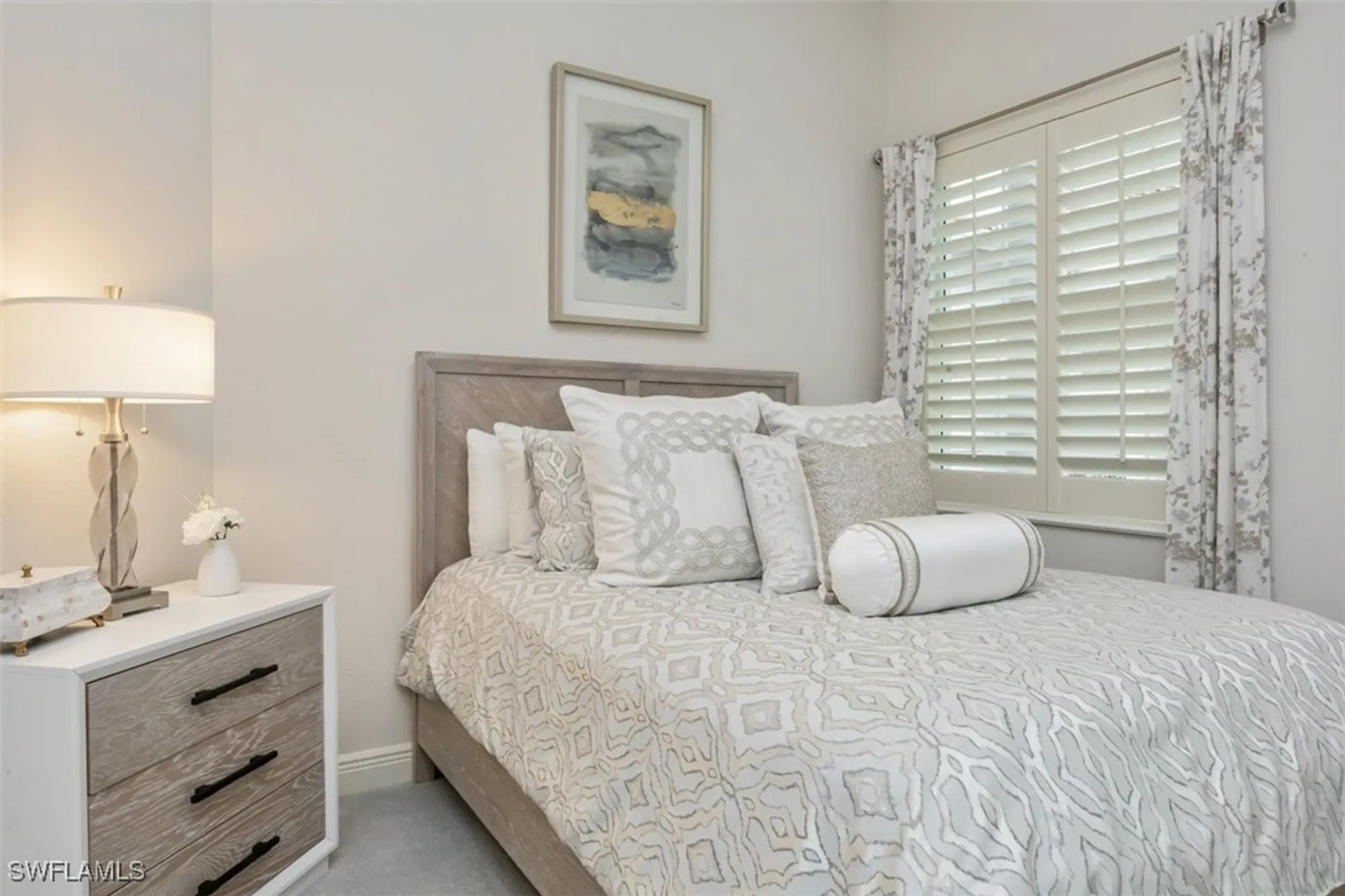 Property Slideshow image 13 of 30 | 605 el camino real unit 102, Naples, FL, 34119