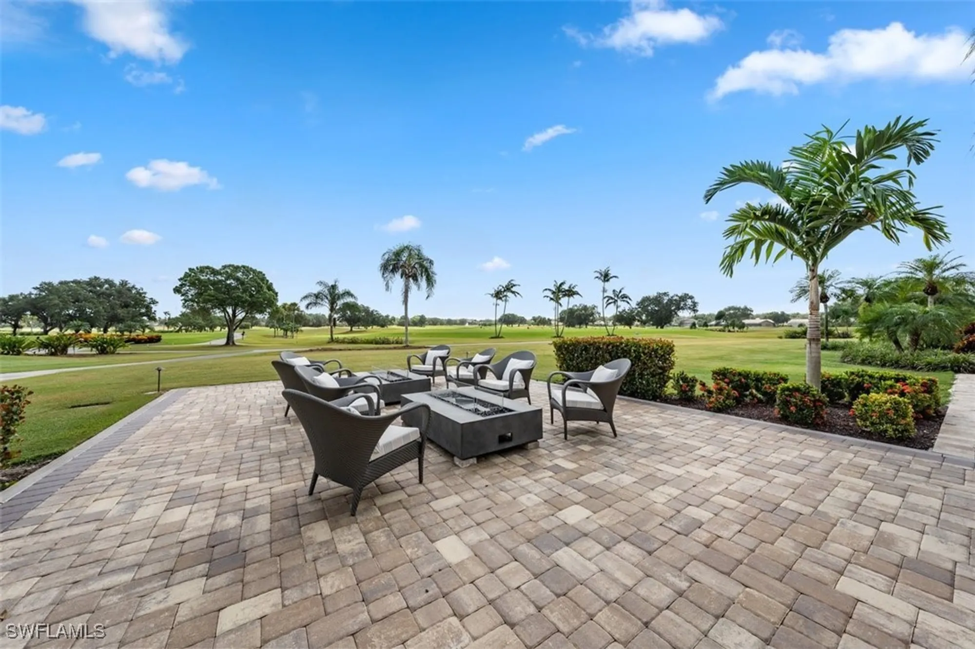 Property Slideshow image 29 of 30 | 605 el camino real unit 102, Naples, FL, 34119