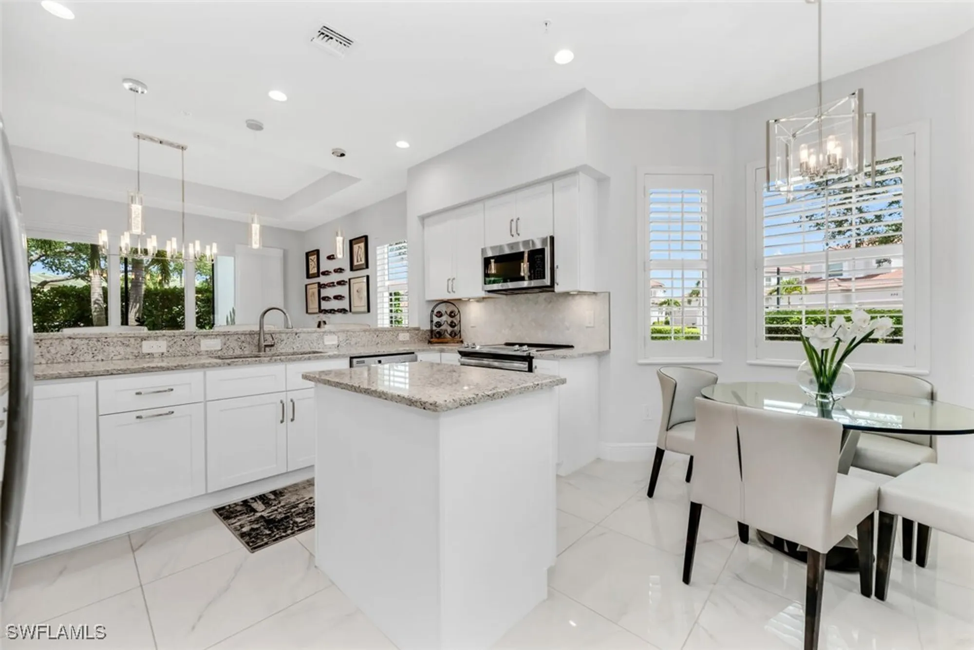 Property Slideshow image 9 of 30 | 605 el camino real unit 102, Naples, FL, 34119