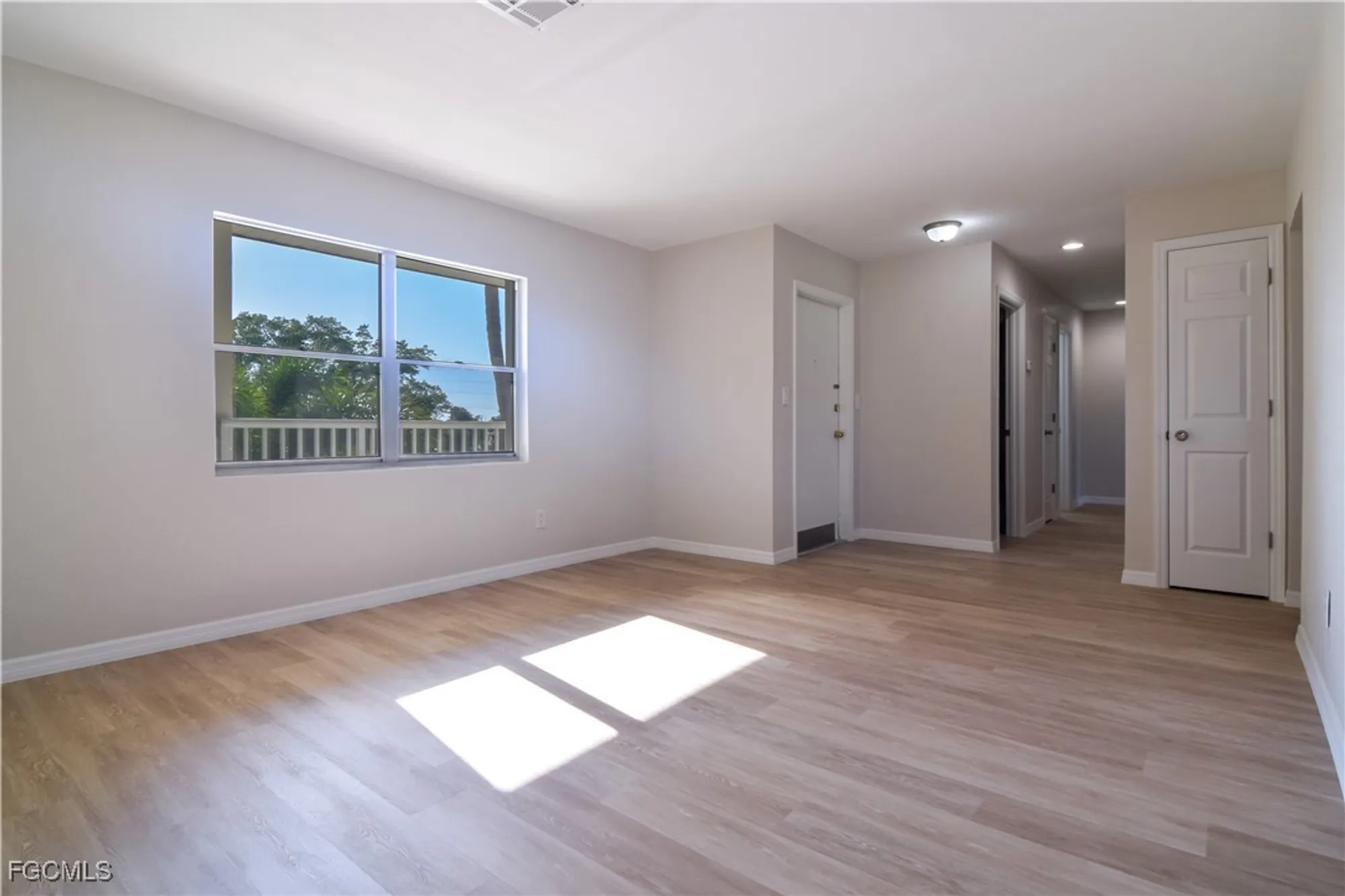 Property Slideshow image 14 of 34 | 4840 golf club ct 10, North Fort Myers, FL, 33903