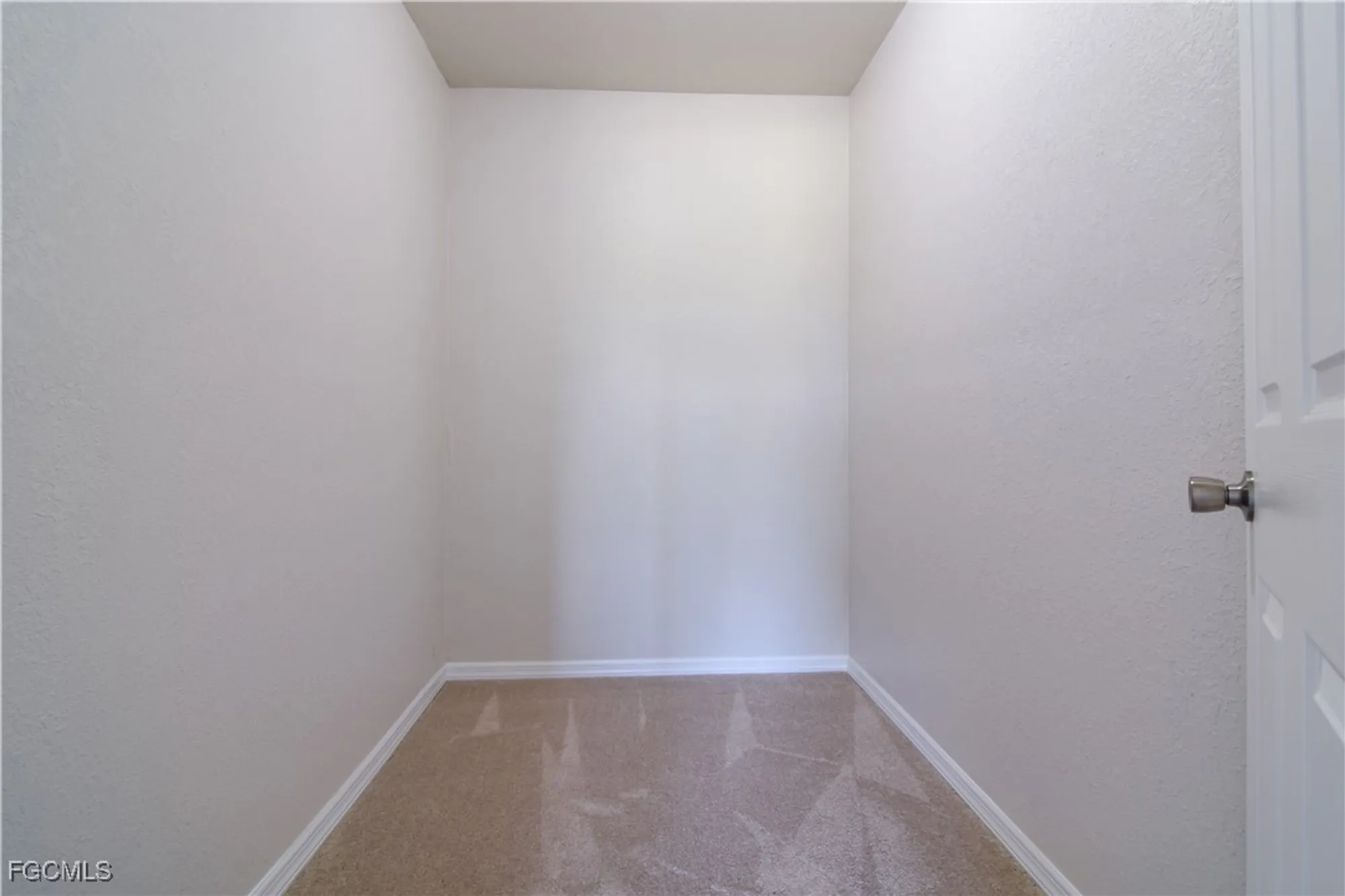 Property Slideshow image 26 of 34 | 4840 golf club ct 10, North Fort Myers, FL, 33903