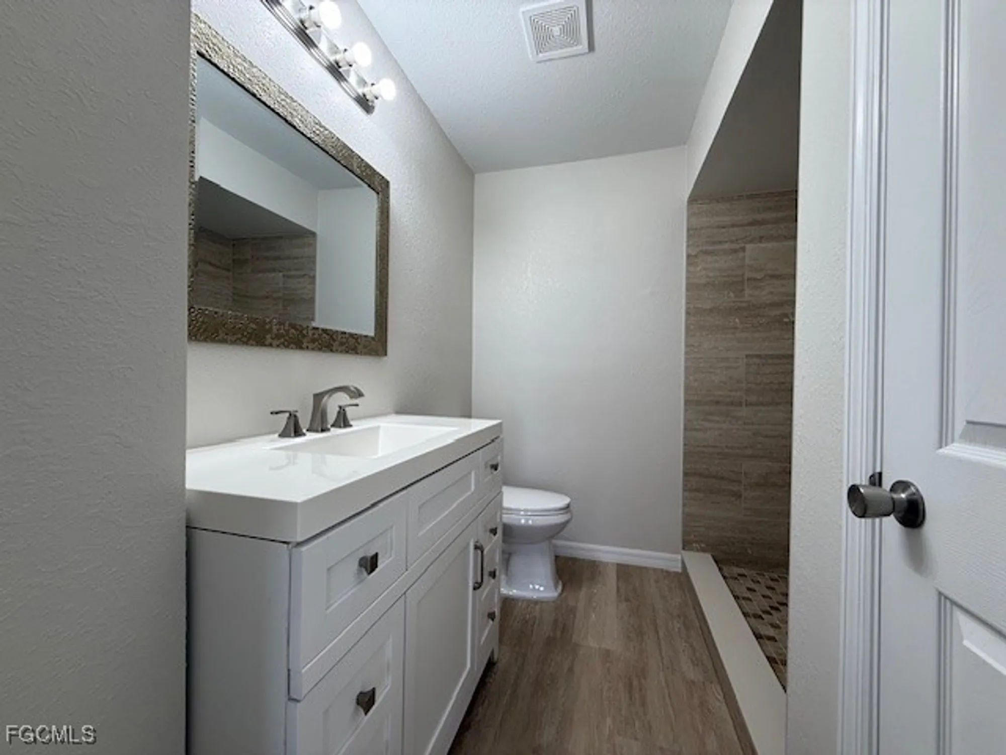 Property Slideshow image 29 of 34 | 4840 golf club ct 10, North Fort Myers, FL, 33903