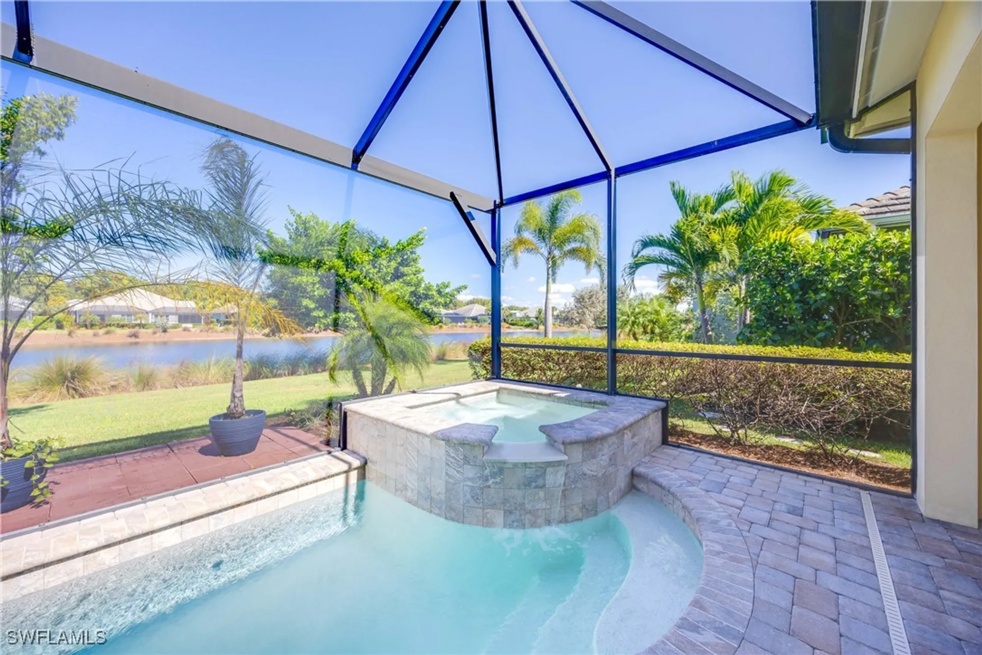Property Slideshow image 16 of 39 | 5711 highbourne dr, Naples, FL, 34113