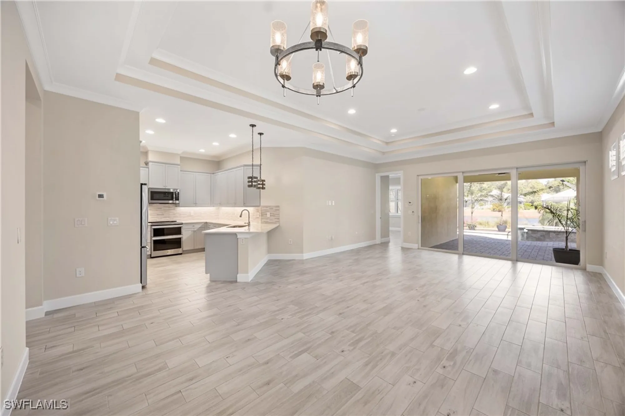 Property Slideshow image 13 of 39 | 5711 highbourne dr, Naples, FL, 34113