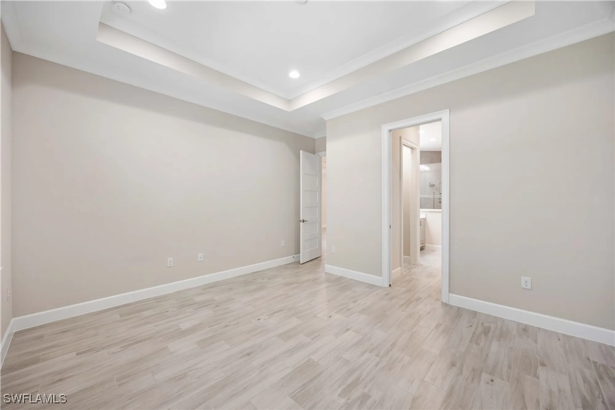 Property Slideshow image 20 of 39 | 5711 highbourne dr, Naples, FL, 34113