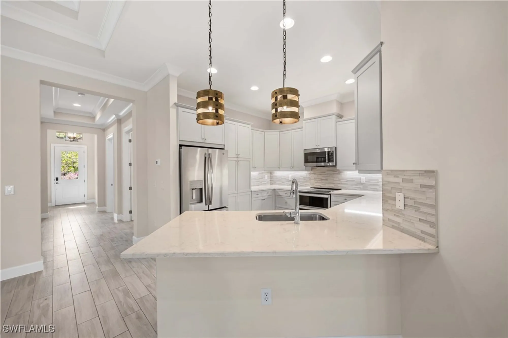 Property Slideshow image 9 of 39 | 5711 highbourne dr, Naples, FL, 34113