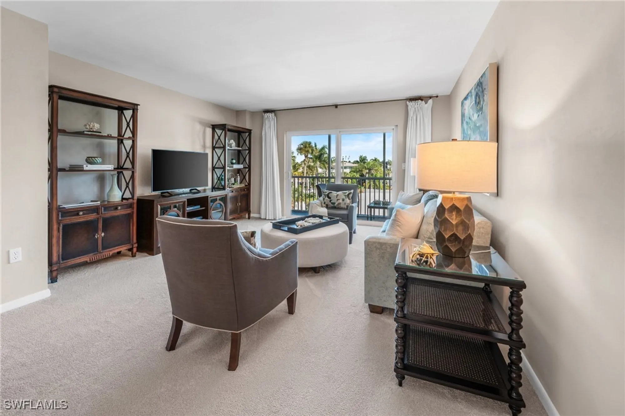 Property Slideshow image 10 of 50 | 1977 gulf shore blvd 306, Naples, FL, 34102