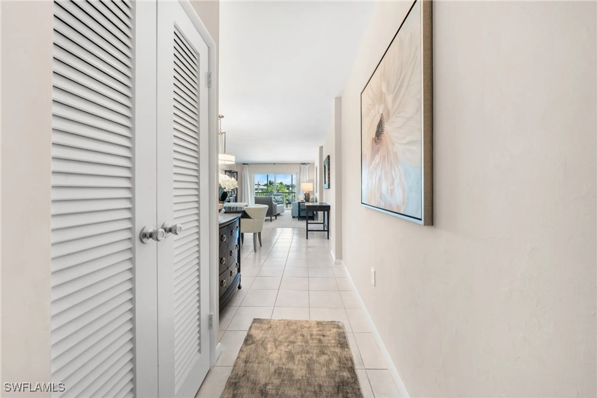 Property Slideshow image 13 of 50 | 1977 gulf shore blvd 306, Naples, FL, 34102