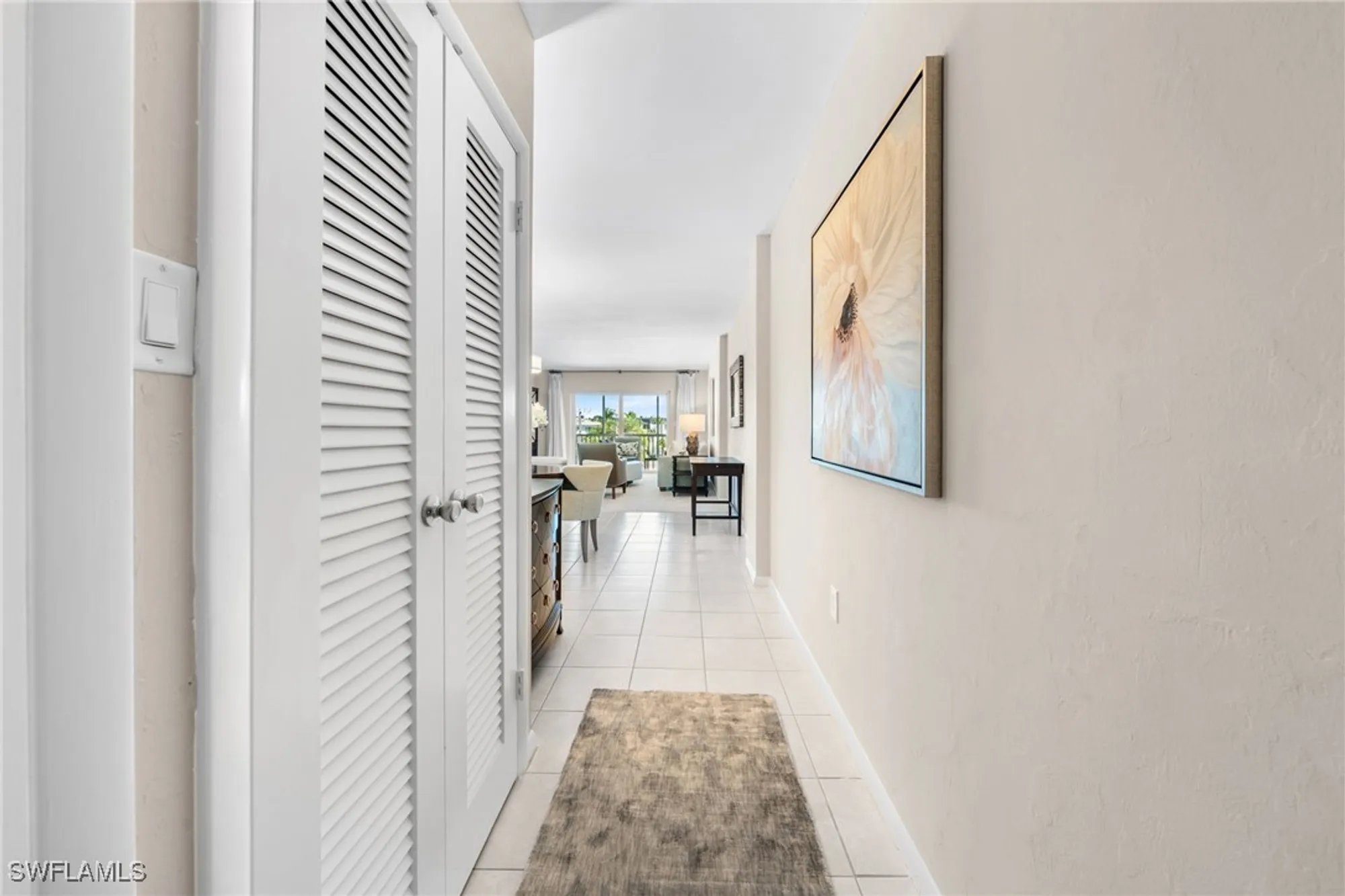 Property Slideshow image 22 of 50 | 1977 gulf shore blvd 306, Naples, FL, 34102