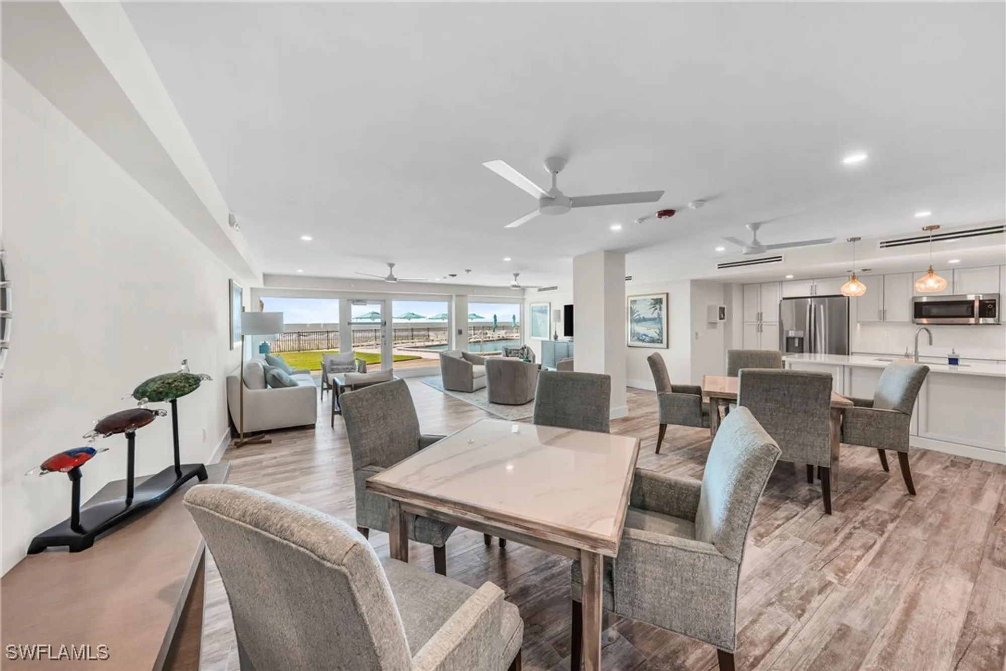 Property Slideshow image 36 of 50 | 1977 gulf shore blvd 306, Naples, FL, 34102