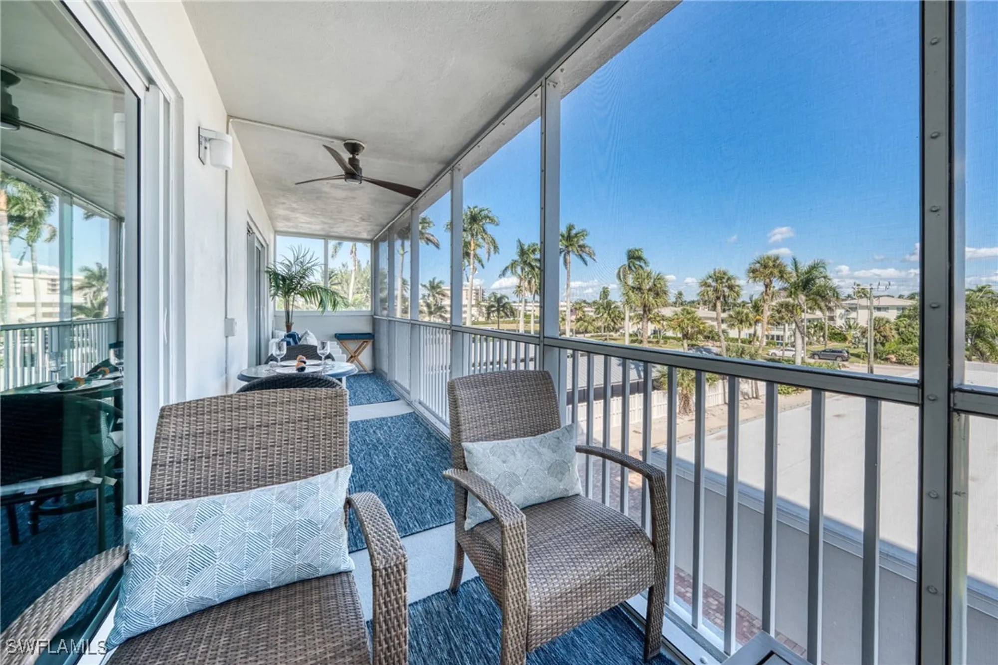 Property Slideshow image 31 of 50 | 1977 gulf shore blvd 306, Naples, FL, 34102