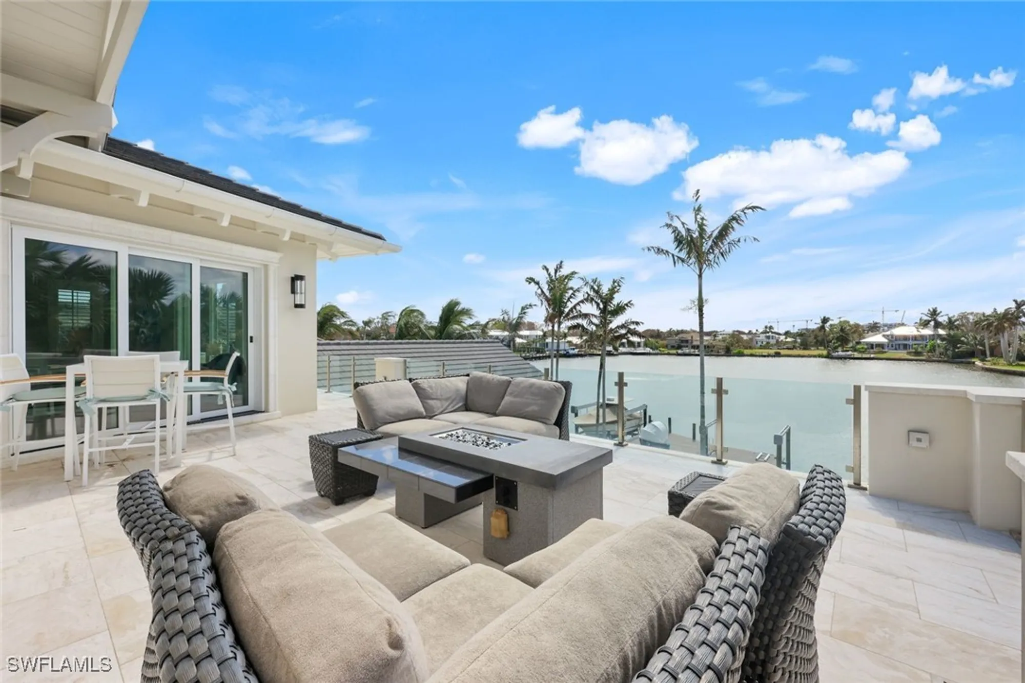 Property Slideshow image 23 of 33 | 350 spring line dr, Naples, FL, 34102