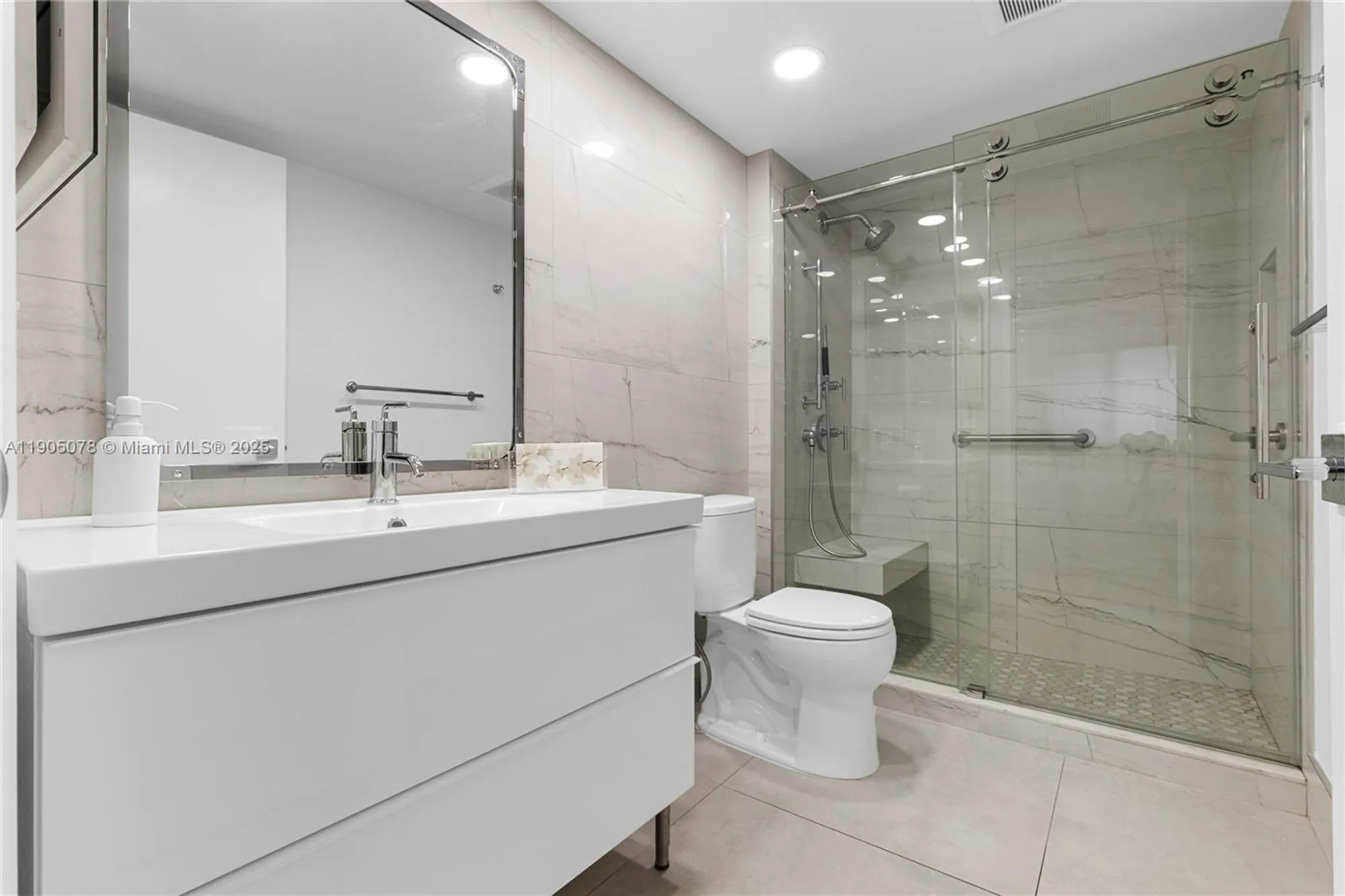 Property Slideshow image 14 of 35 | 12550 sw 15th st 411e, Pembroke Pines, FL, 33027