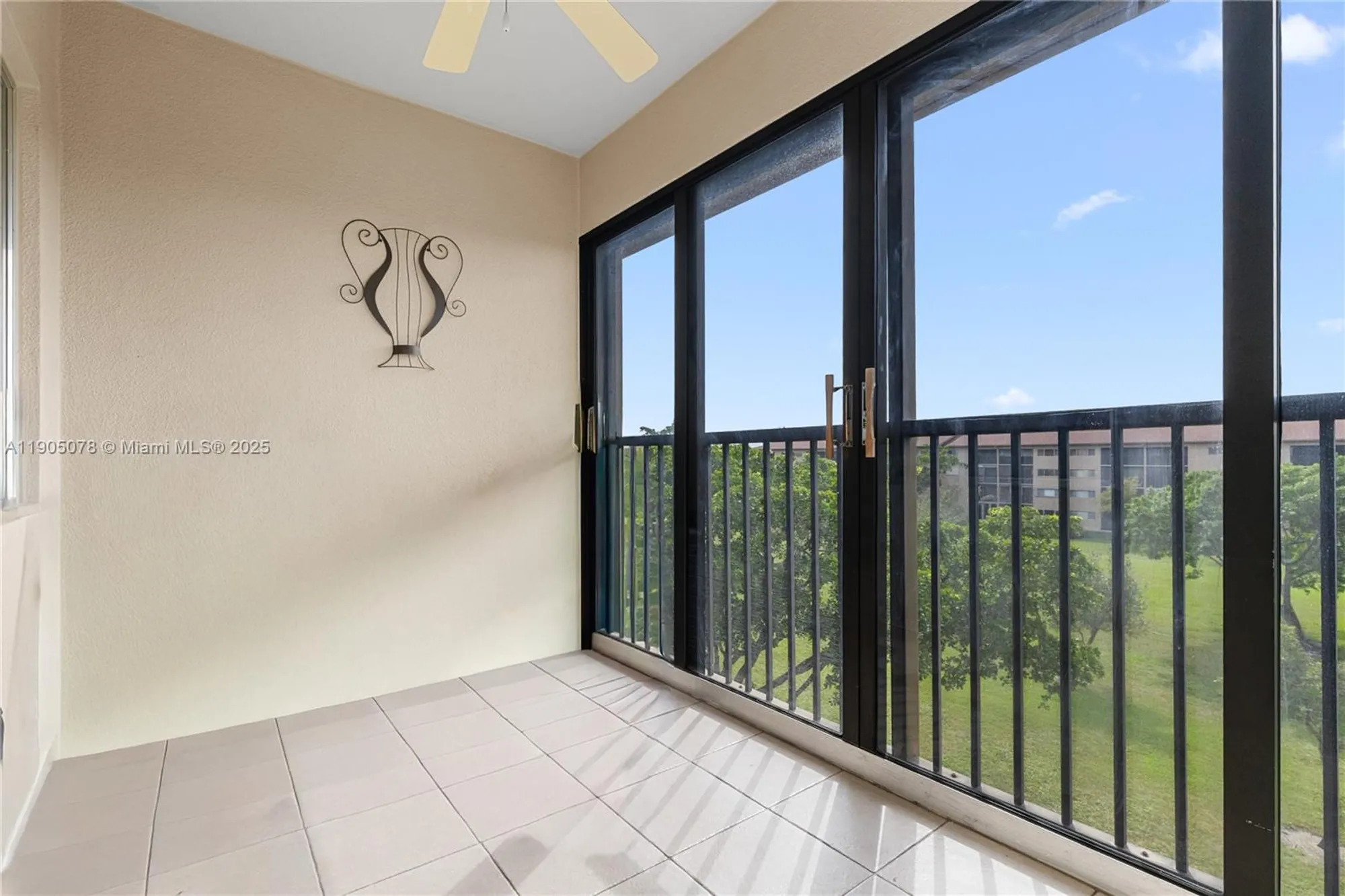 Property Slideshow image 15 of 35 | 12550 sw 15th st 411e, Pembroke Pines, FL, 33027