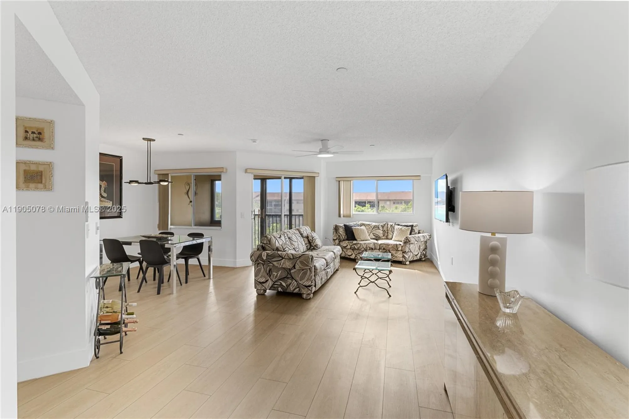 Property Slideshow image 21 of 35 | 12550 sw 15th st 411e, Pembroke Pines, FL, 33027