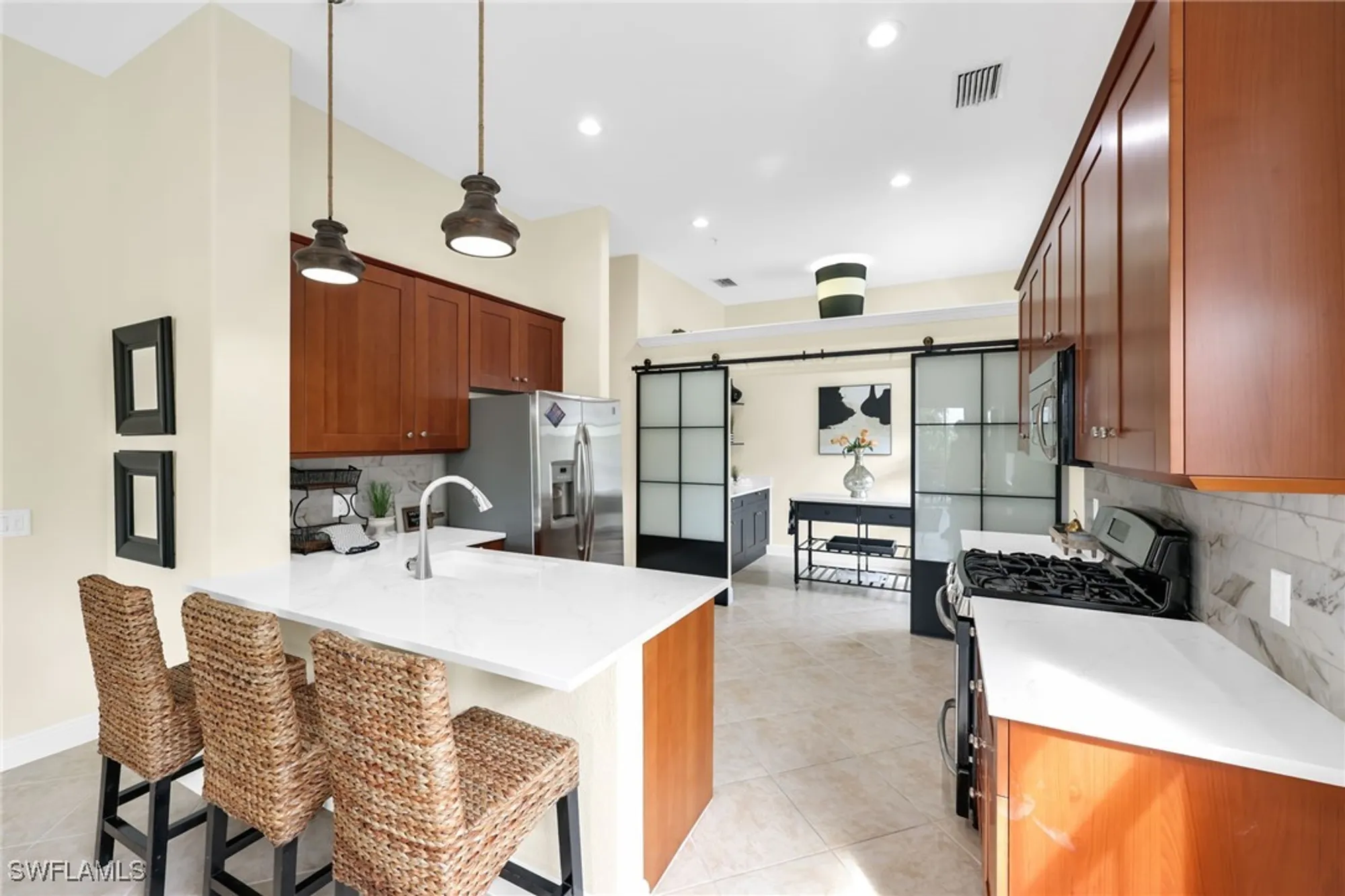 Property Slideshow image 11 of 49 | 3053 aviamar cir apt 201, Naples, FL, 34114