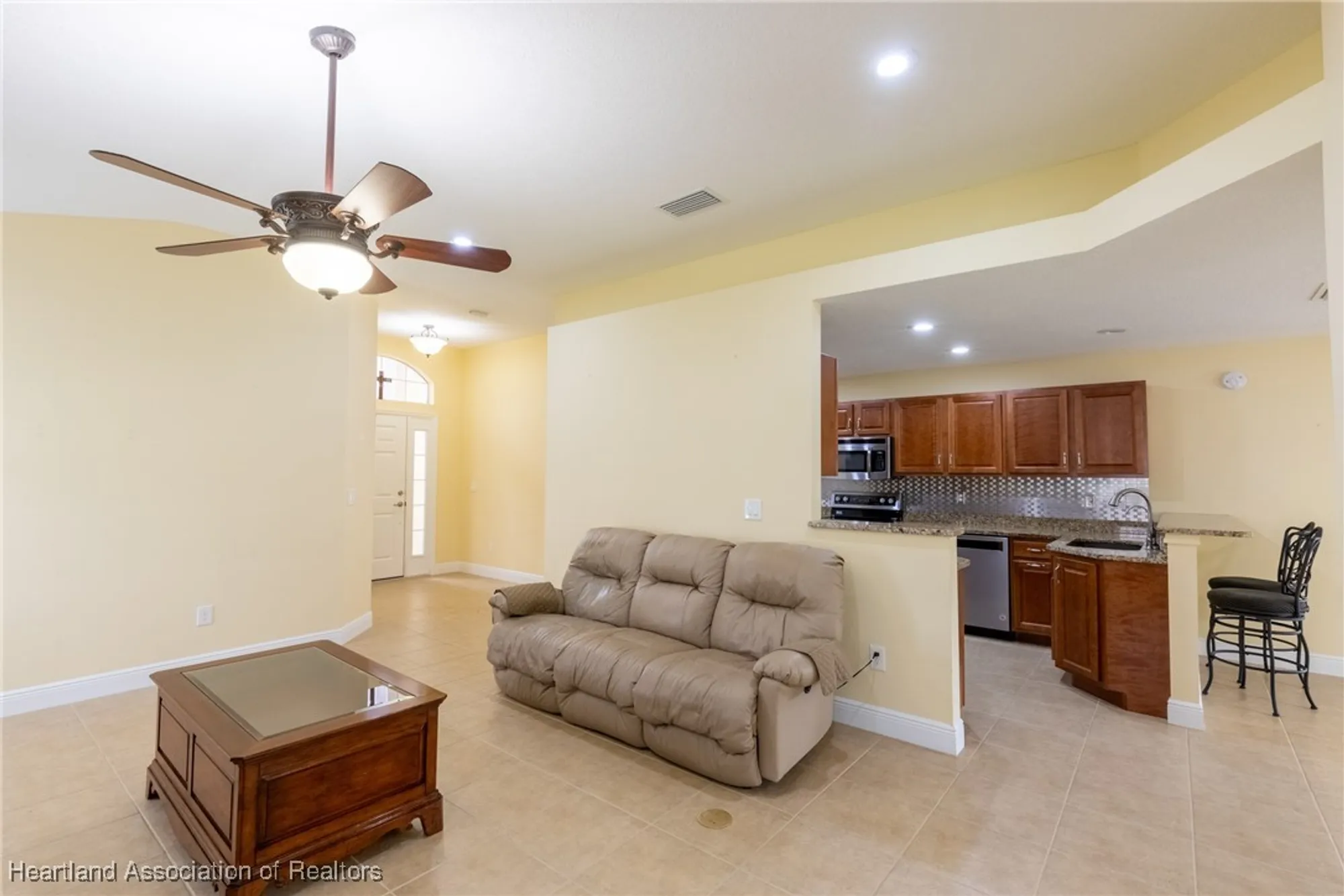 Property Slideshow image 17 of 47 | 3108 oakmont dr, Avon Park, FL, 33825