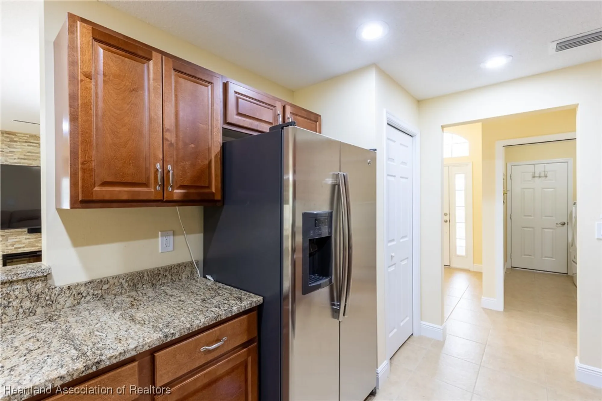 Property Slideshow image 27 of 47 | 3108 oakmont dr, Avon Park, FL, 33825