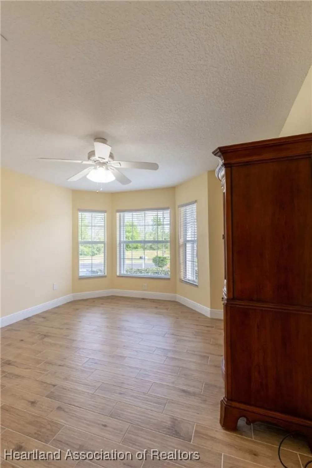 Property Slideshow image 29 of 47 | 3108 oakmont dr, Avon Park, FL, 33825