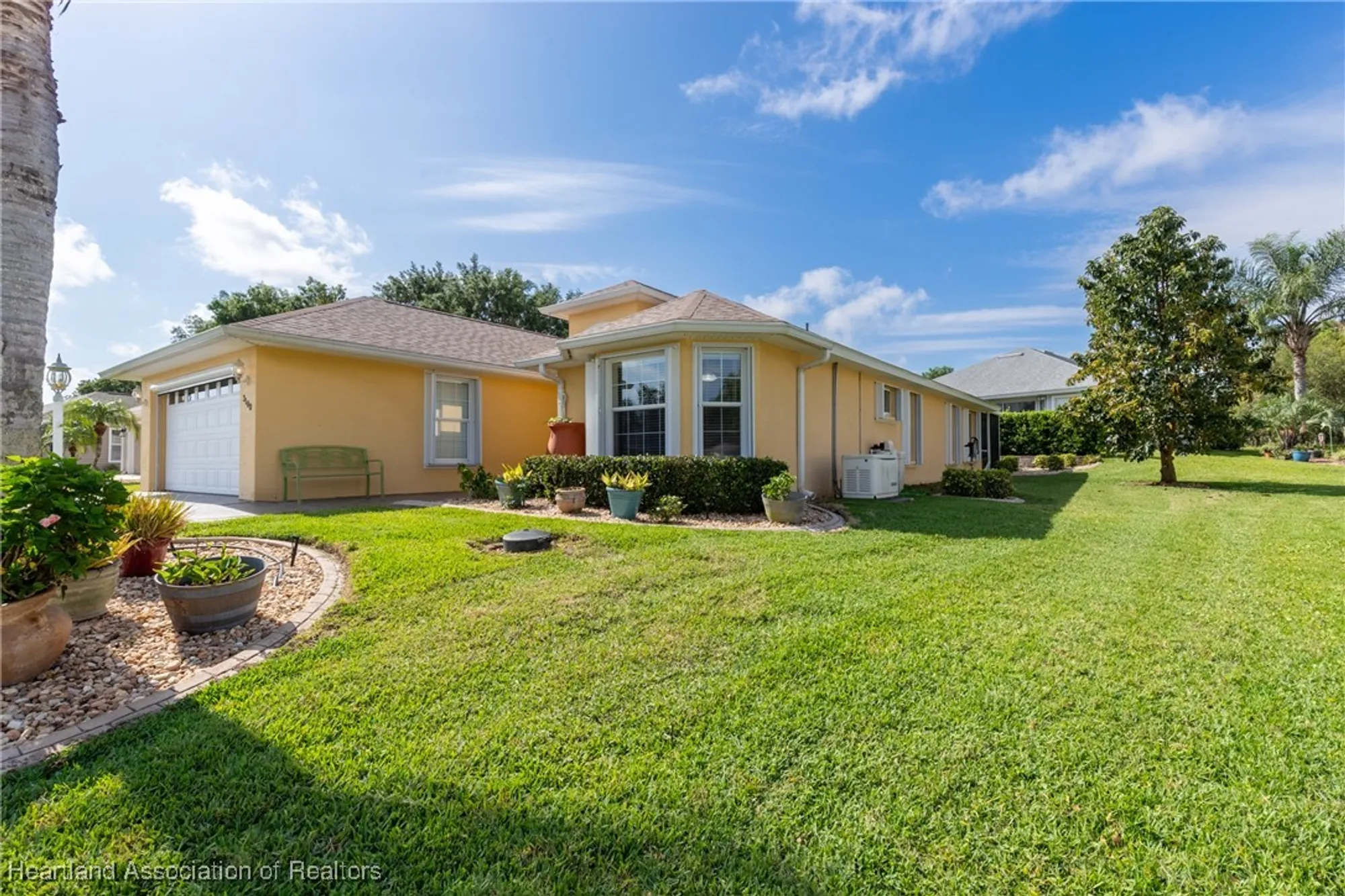 Property Slideshow image 2 of 47 | 3108 oakmont dr, Avon Park, FL, 33825