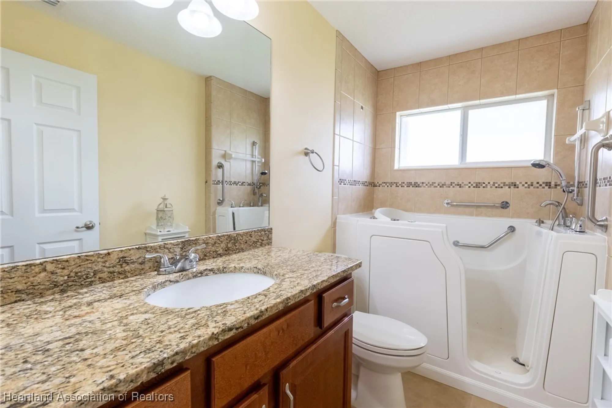 Property Slideshow image 30 of 47 | 3108 oakmont dr, Avon Park, FL, 33825