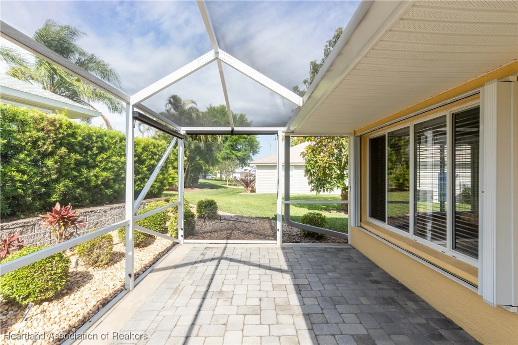 Property Slideshow image 6 of 47 | 3108 oakmont dr, Avon Park, FL, 33825