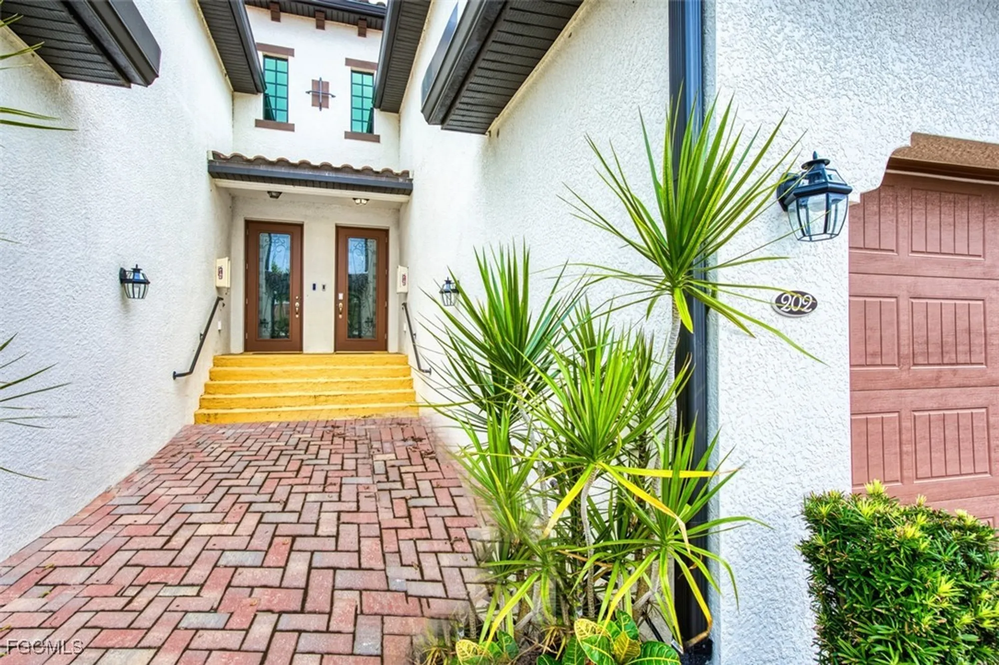 Property Slideshow image 6 of 49 | 12000 hawthorn lake dr unit 202, Fort Myers, FL, 33913