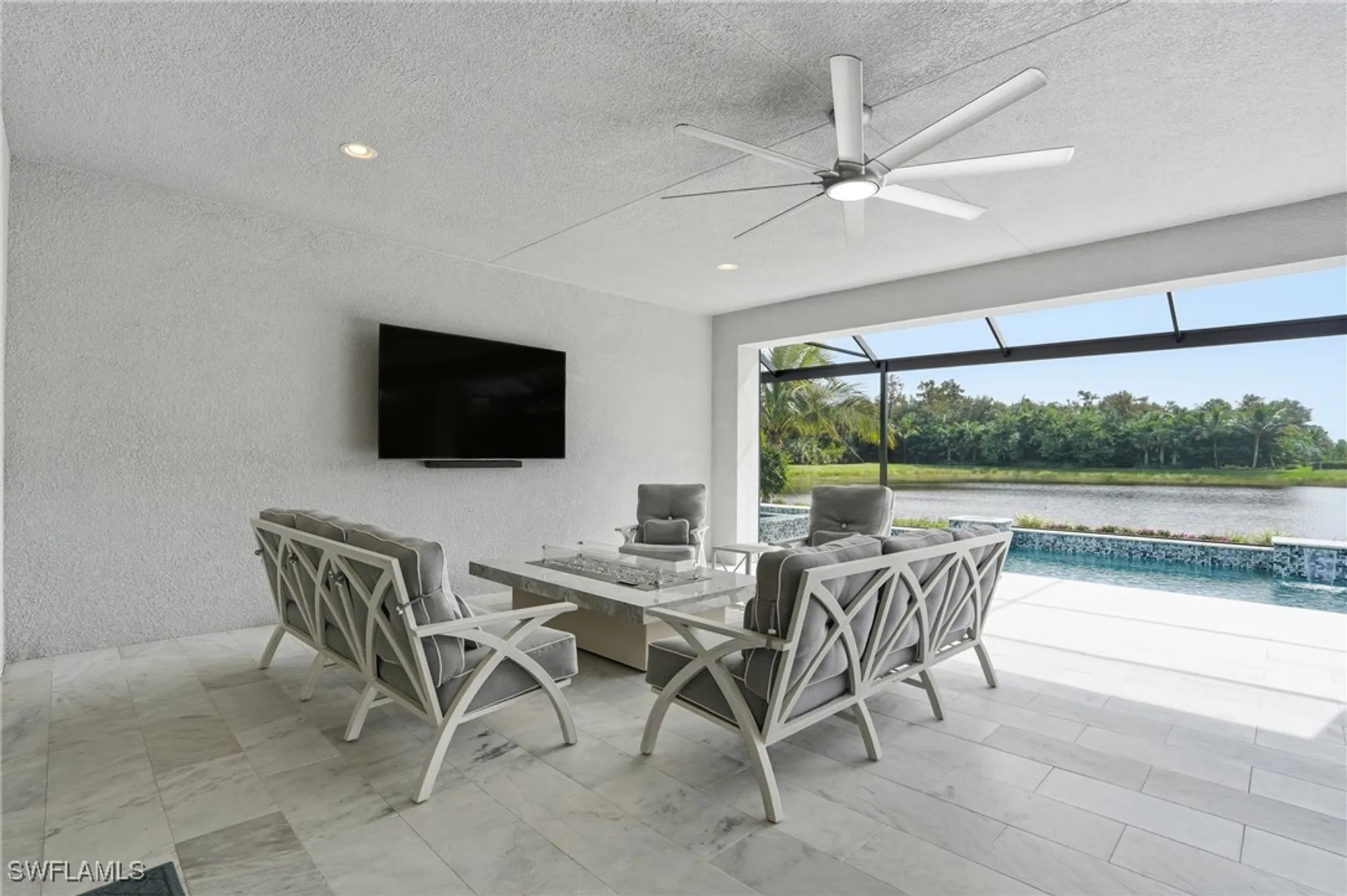 Property Slideshow image 27 of 43 | 12030 azalea way, Naples, FL, 34120