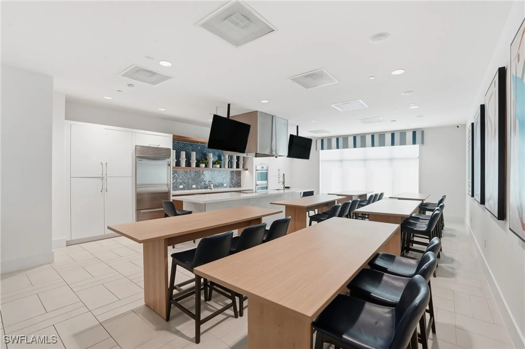 Property Slideshow image 39 of 43 | 12030 azalea way, Naples, FL, 34120