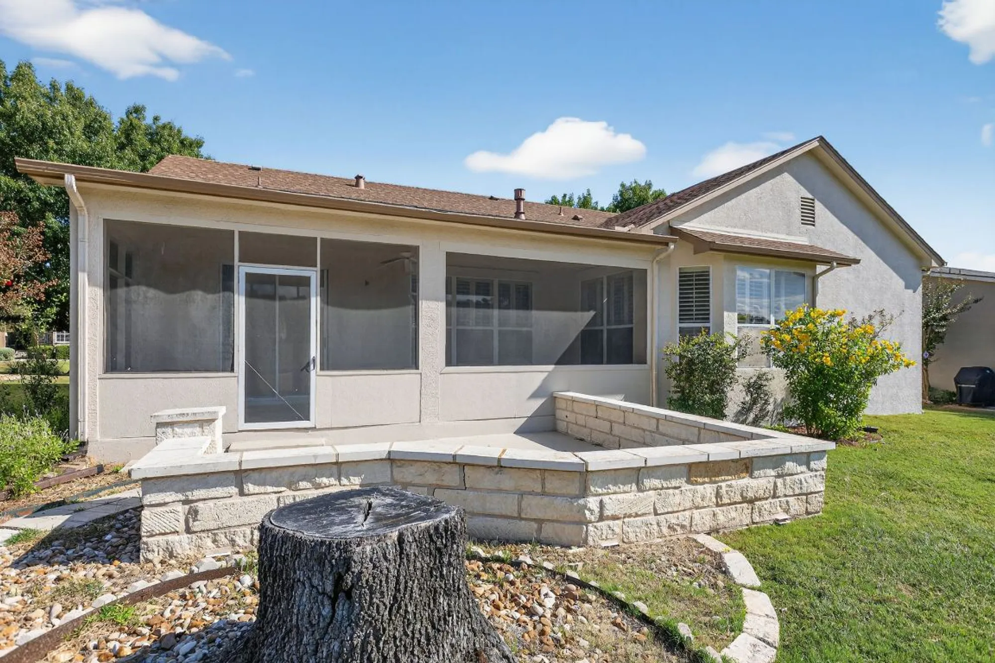 Property Slideshow image 26 of 33 | 130 crepe myrtle ln, Georgetown, TX, 78633