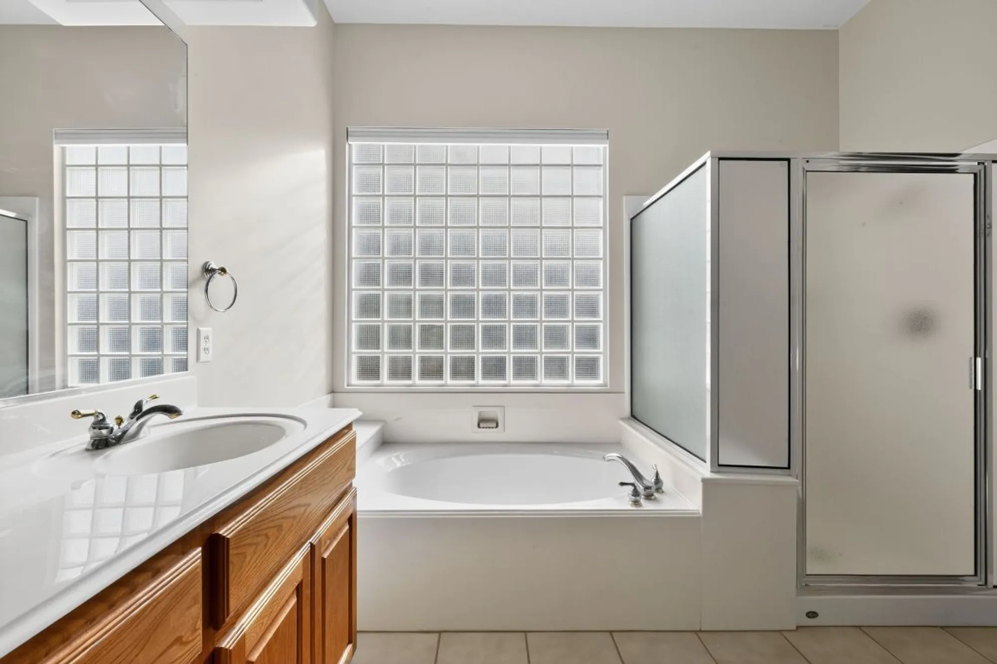 Property Slideshow image 20 of 33 | 130 crepe myrtle ln, Georgetown, TX, 78633