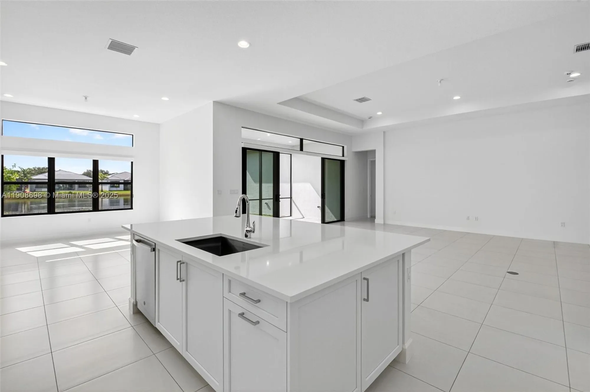 Property Slideshow image 14 of 100 | 9852 lilac field way, Boynton Beach, FL, 33473