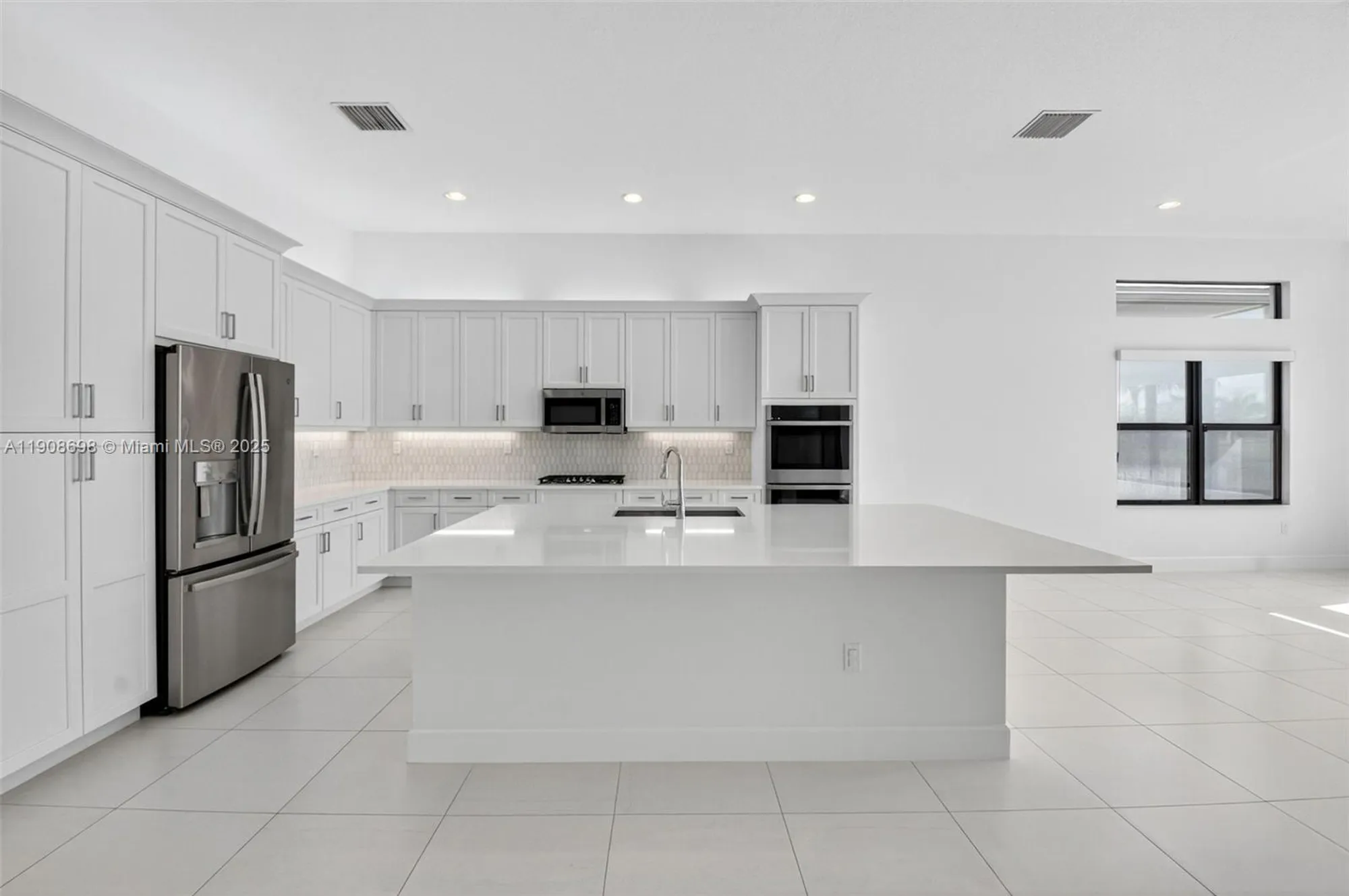 Property Slideshow image 17 of 100 | 9852 lilac field way, Boynton Beach, FL, 33473