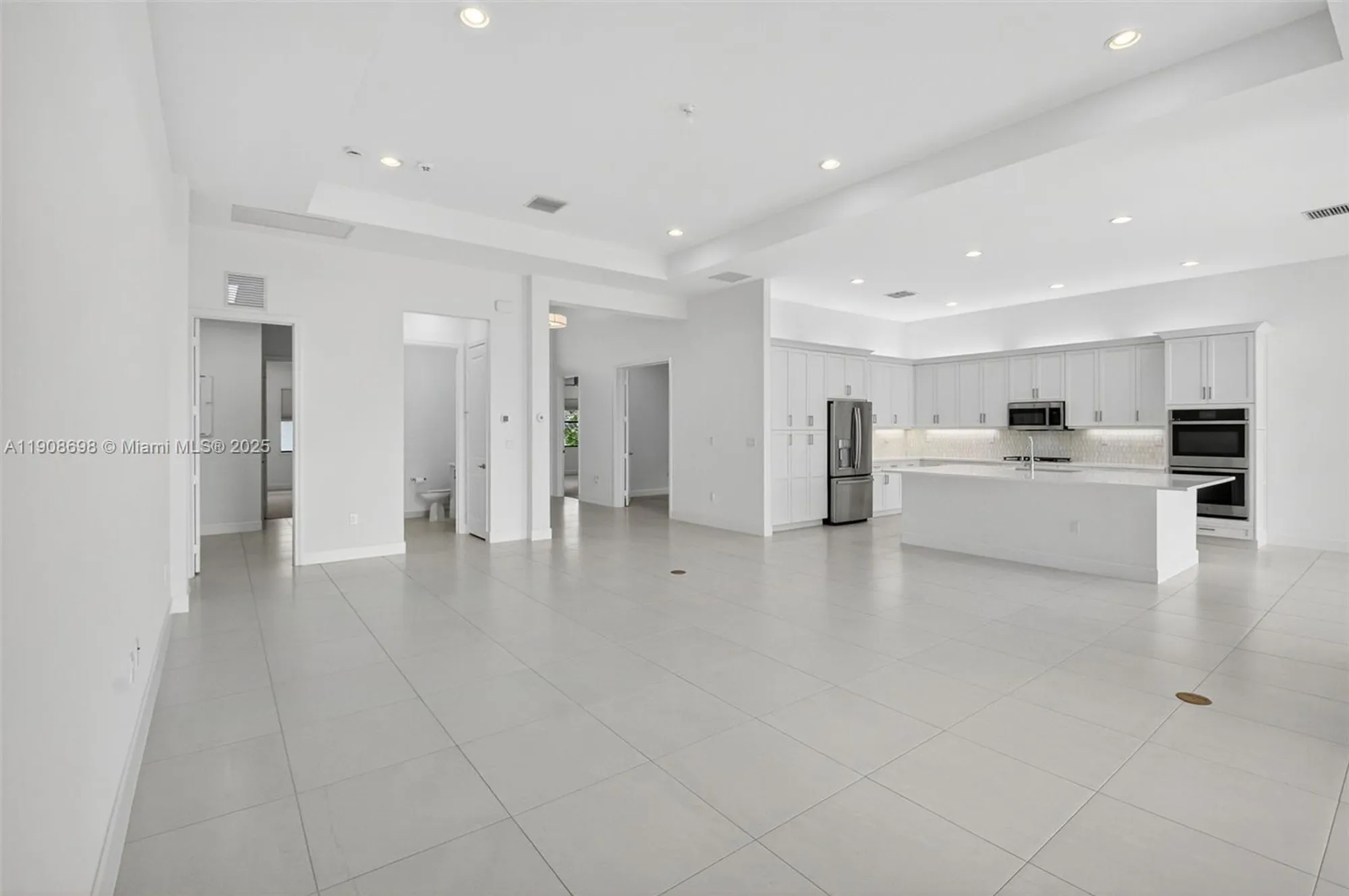 Property Slideshow image 23 of 100 | 9852 lilac field way, Boynton Beach, FL, 33473