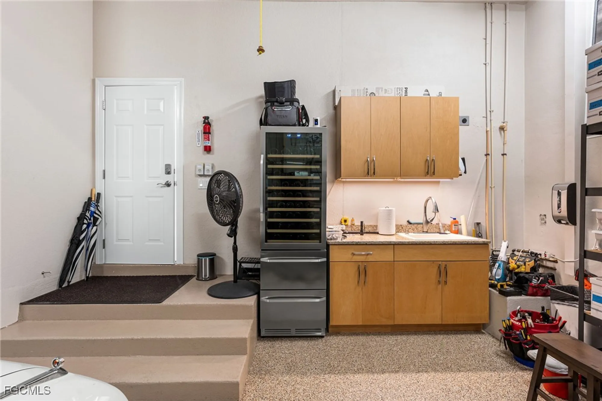 Property Slideshow image 37 of 49 | 14530 dory ln, Fort Myers, FL, 33908