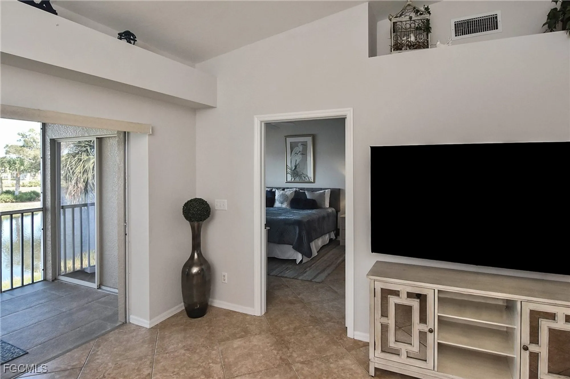 Property Slideshow image 20 of 50 | 8067 queen palm ln apt 625, Fort Myers, FL, 33966