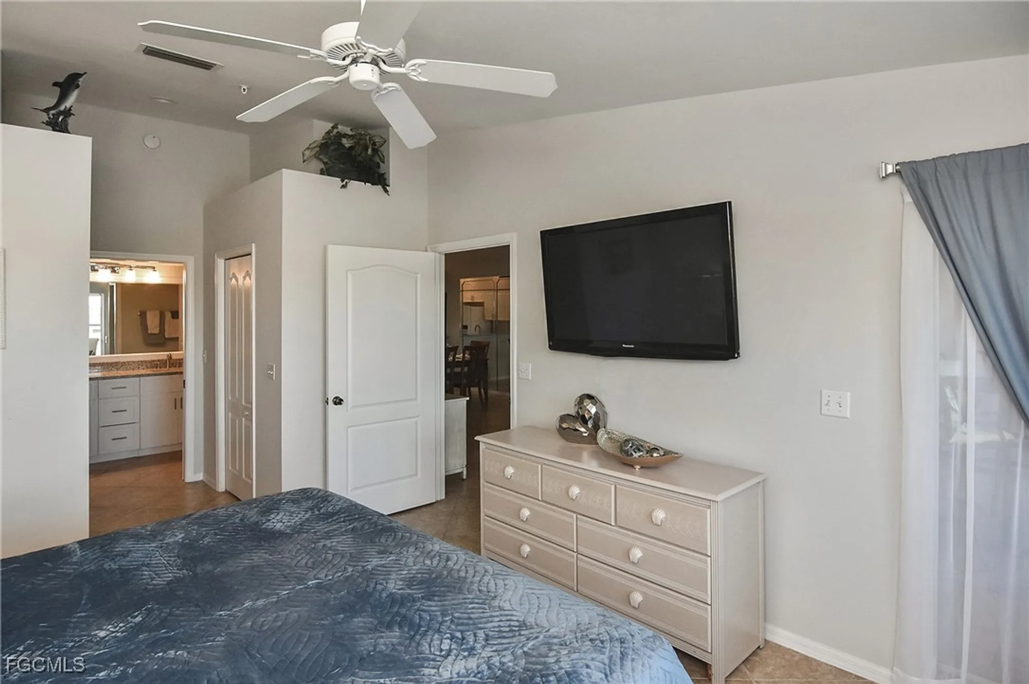 Property Slideshow image 23 of 50 | 8067 queen palm ln apt 625, Fort Myers, FL, 33966