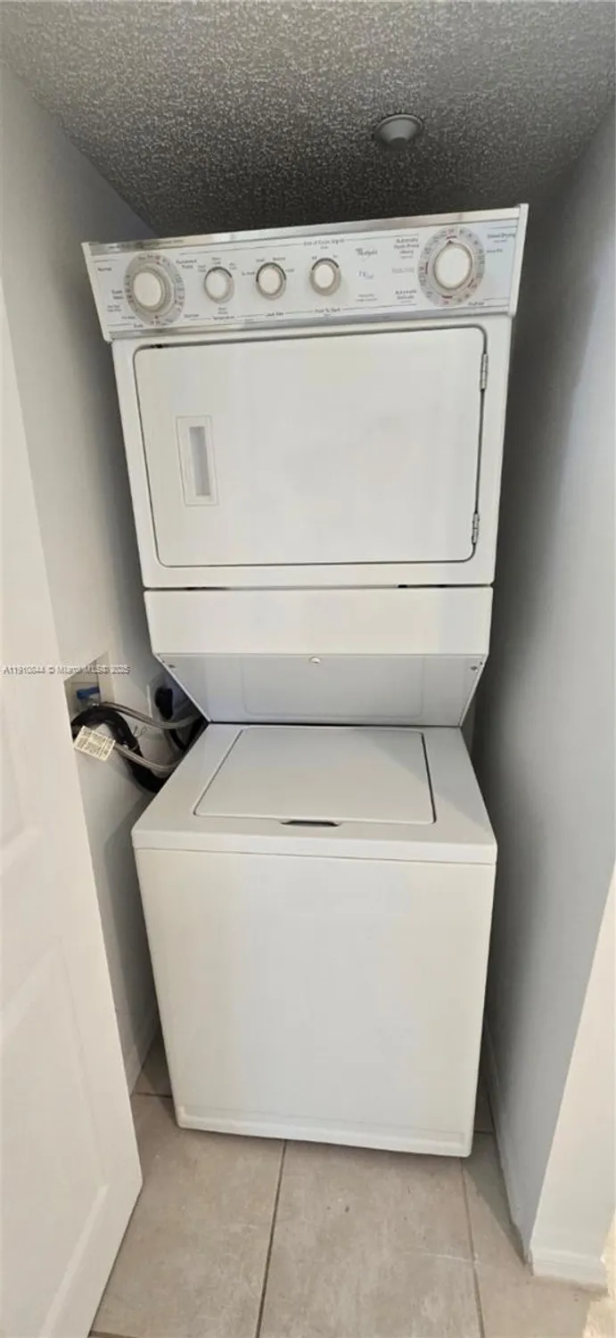 Property Slideshow image 28 of 38 | 7775 southampton ter 305, Tamarac, FL, 33321