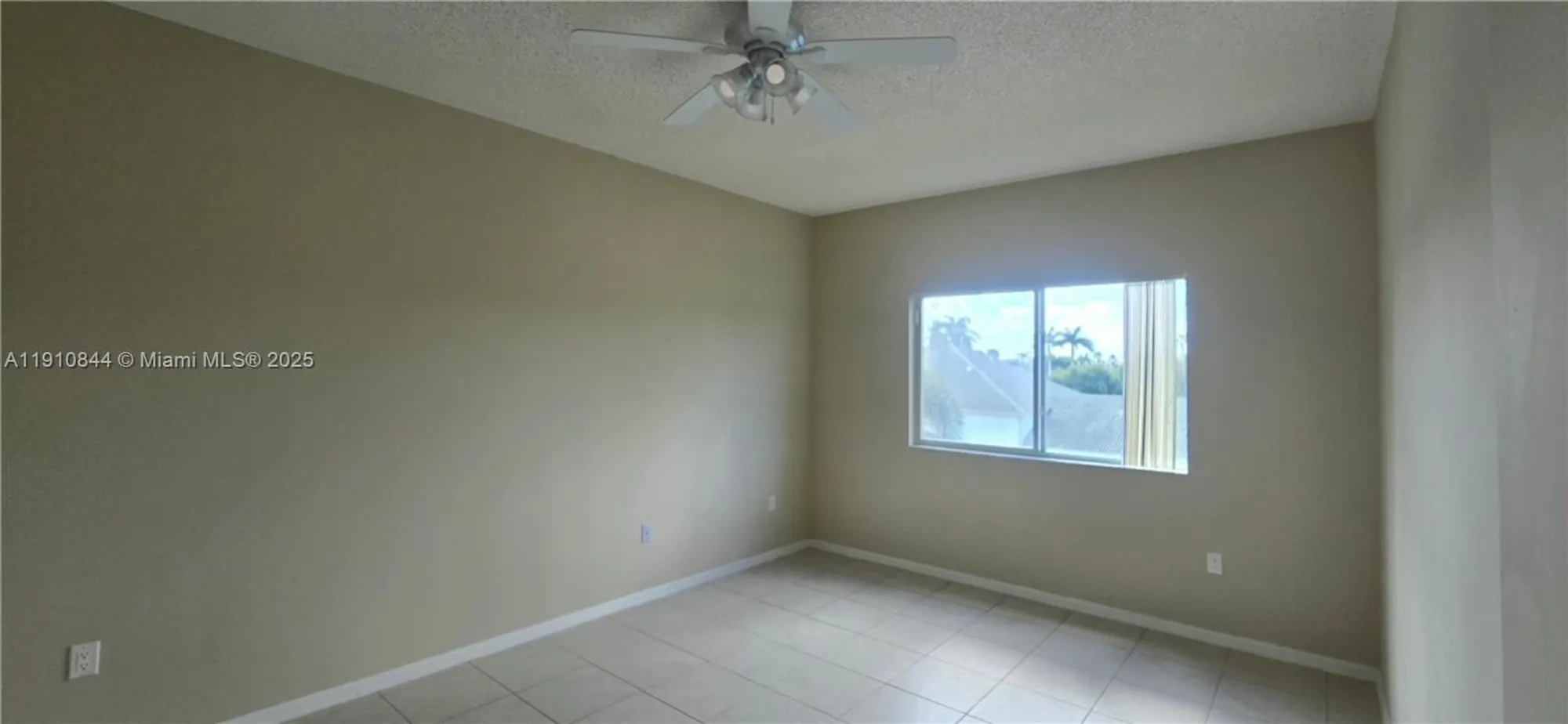 Property Slideshow image 21 of 38 | 7775 southampton ter 305, Tamarac, FL, 33321