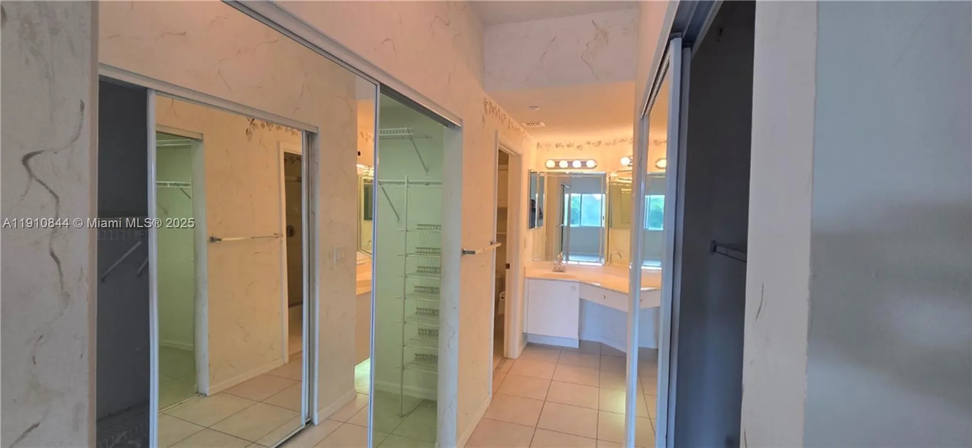 Property Slideshow image 22 of 38 | 7775 southampton ter 305, Tamarac, FL, 33321