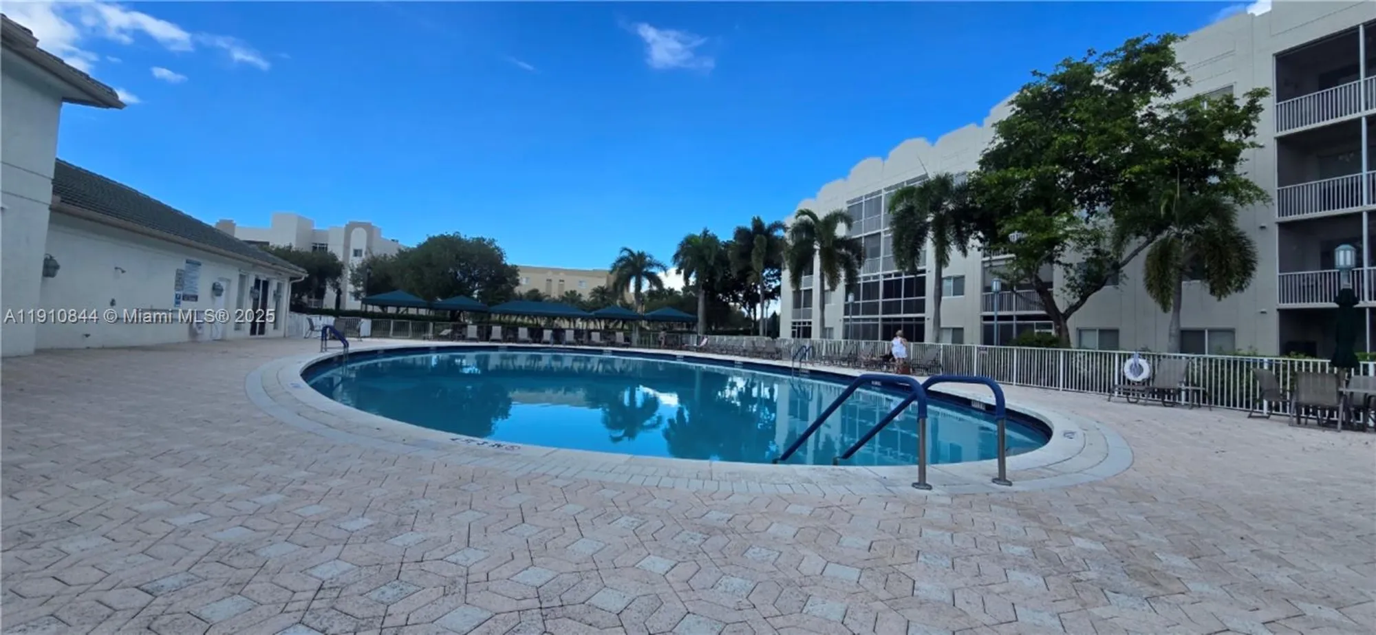 Property Slideshow image 36 of 38 | 7775 southampton ter 305, Tamarac, FL, 33321