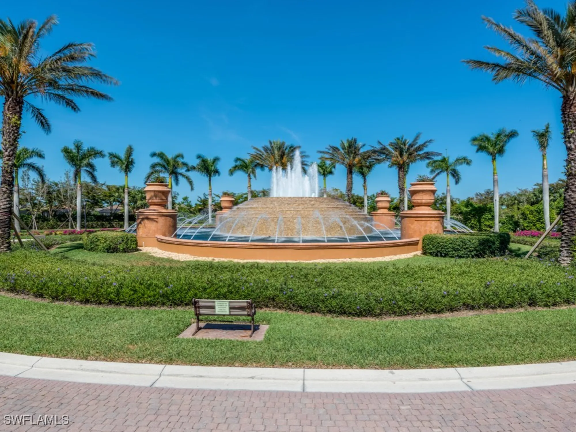 Property Slideshow image 21 of 30 | 9270 campanile cir 202, Naples, FL, 34114
