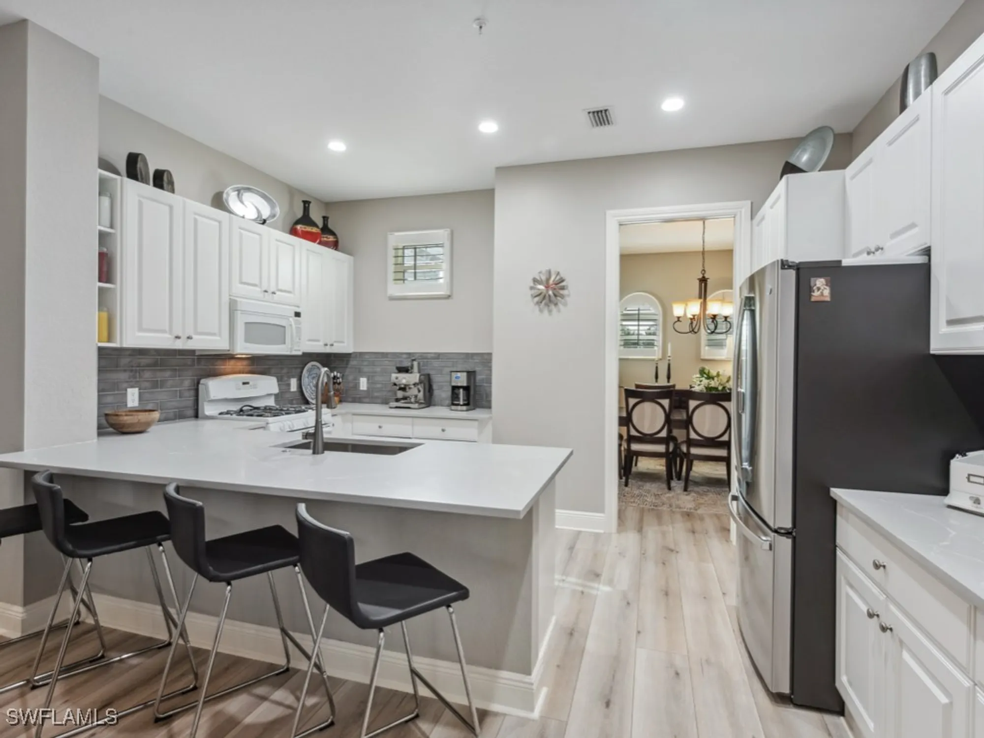 Property Slideshow image 4 of 30 | 9270 campanile cir 202, Naples, FL, 34114