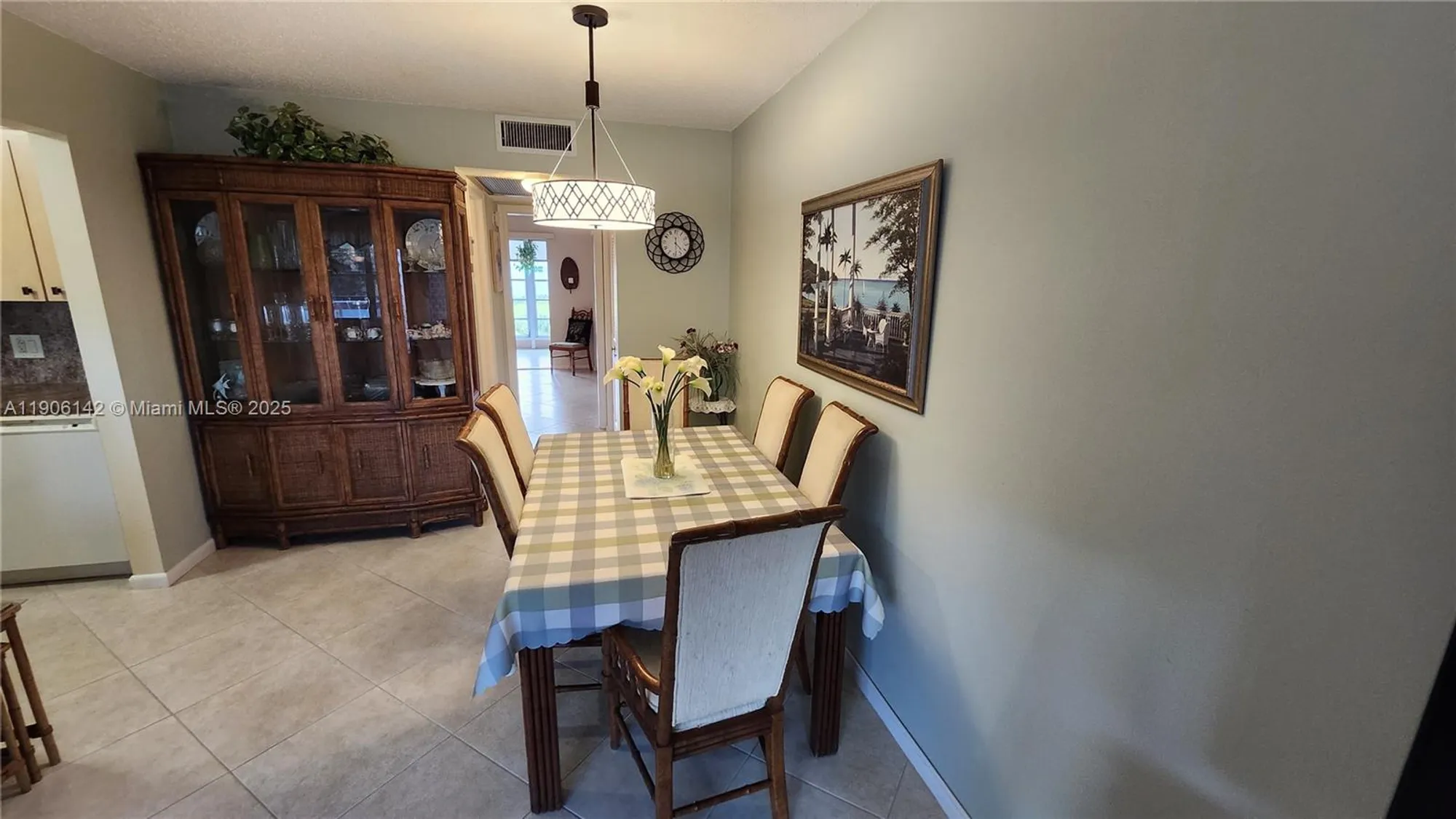 Property Slideshow image 4 of 42 | 2132 cambridge f # 2132, Deerfield Beach, FL, 33442