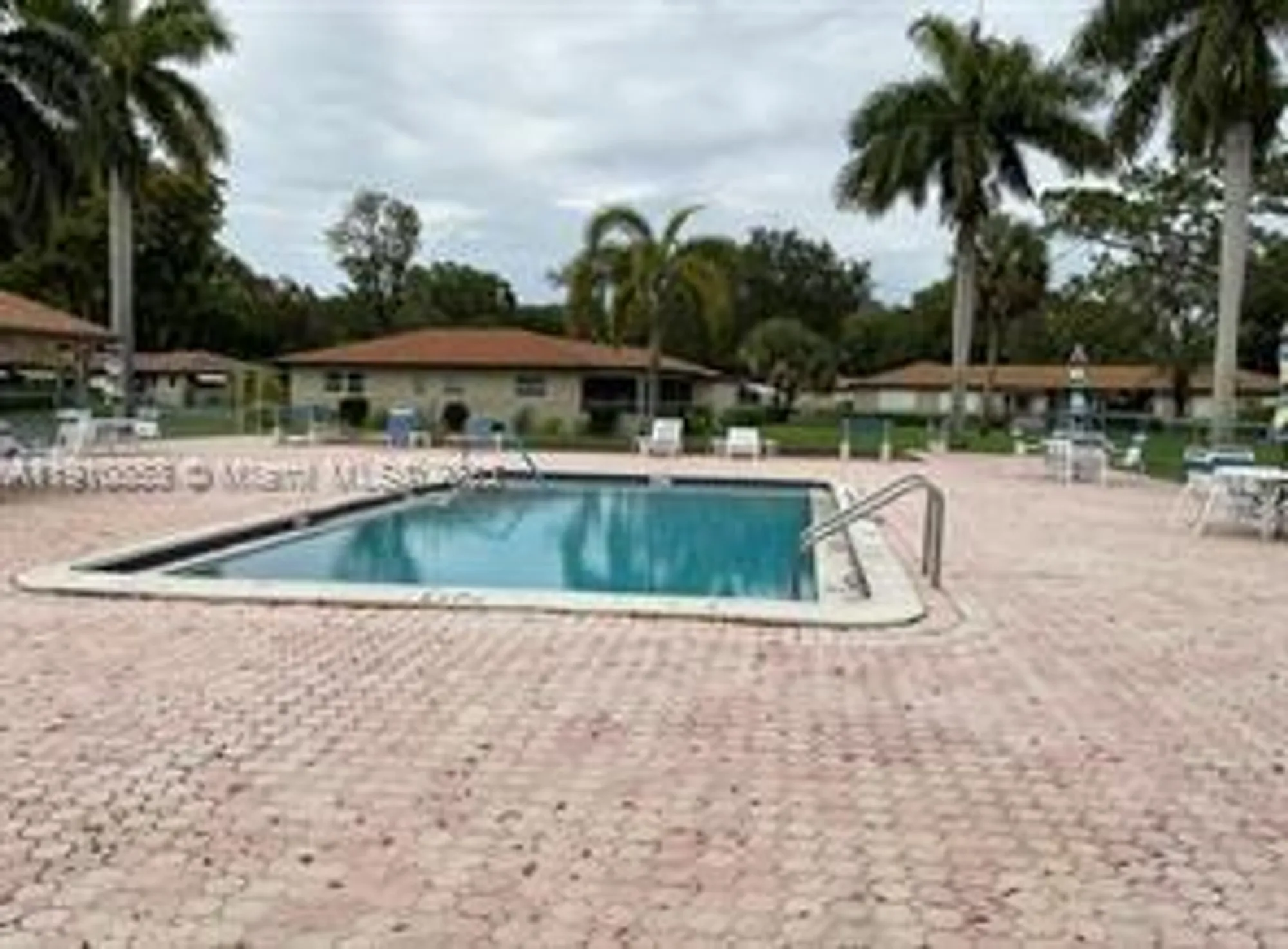 Property Slideshow image 11 of 14 | 504 sandpiper cir, Delray Beach, FL, 33445