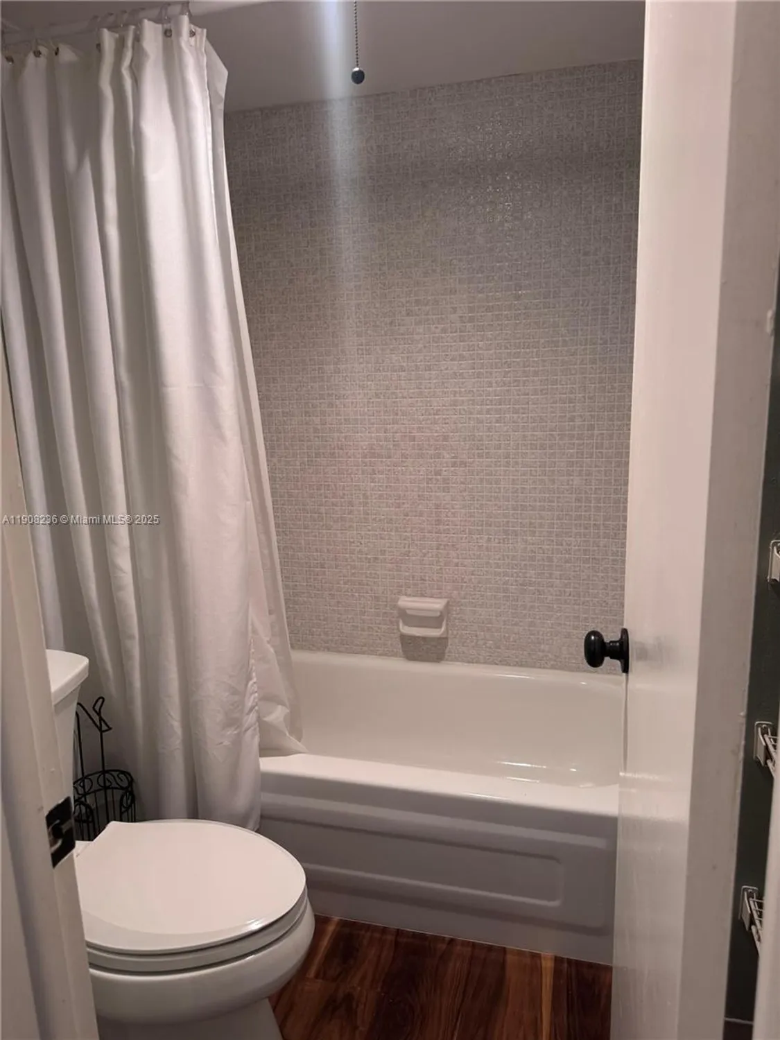 Property Slideshow image 12 of 20 | 9080 lime bay blvd apt 104, Tamarac, FL, 33321