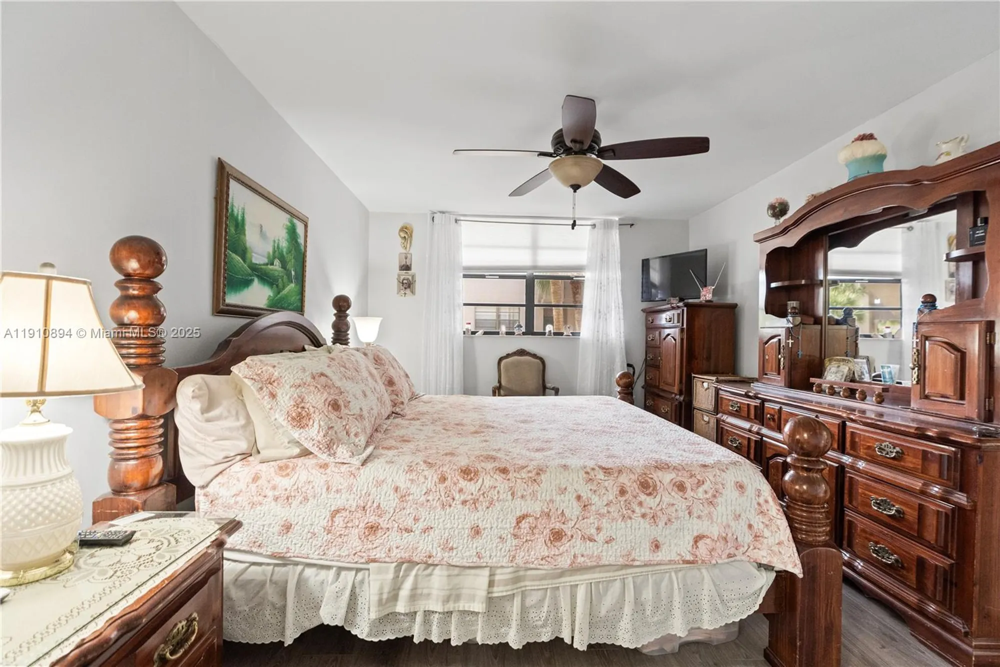 Property Slideshow image 14 of 63 | 1000 colony point cir apt 308, Pembroke Pines, FL, 33026