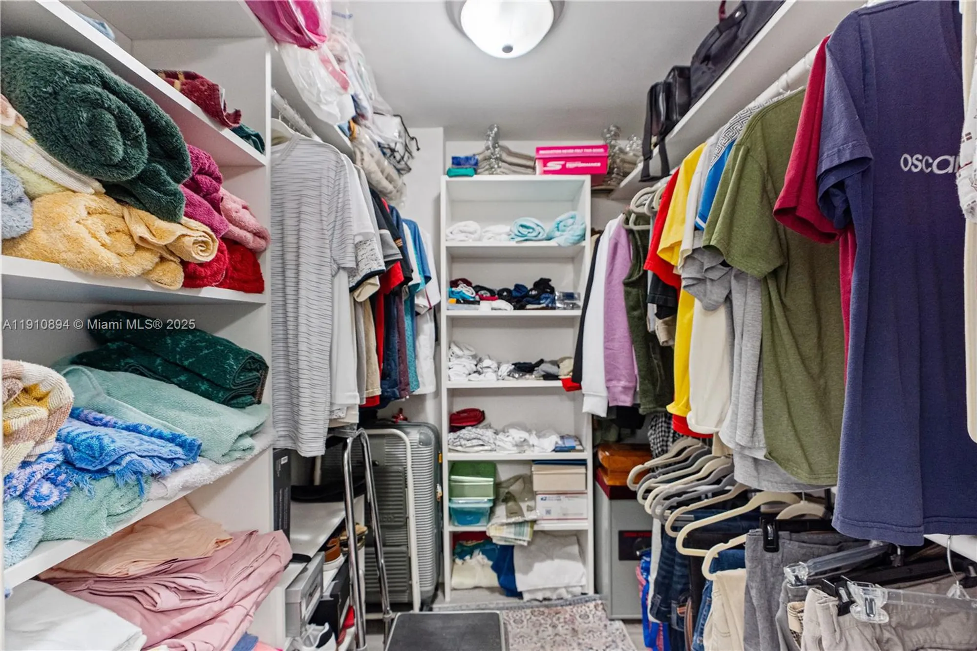 Property Slideshow image 11 of 63 | 1000 colony point cir apt 308, Pembroke Pines, FL, 33026