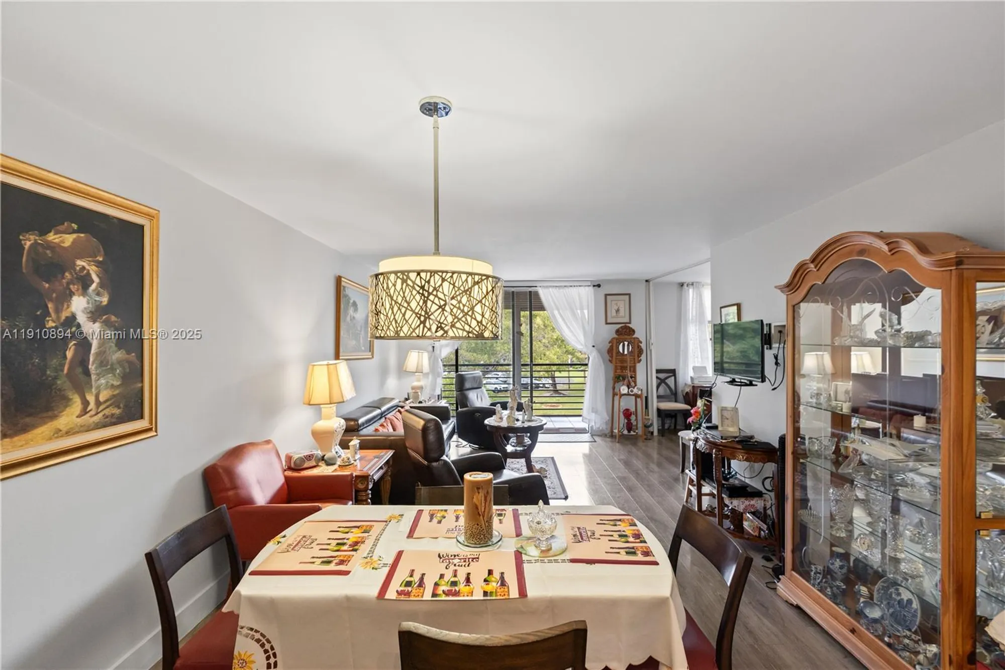 Property Slideshow image 2 of 63 | 1000 colony point cir apt 308, Pembroke Pines, FL, 33026