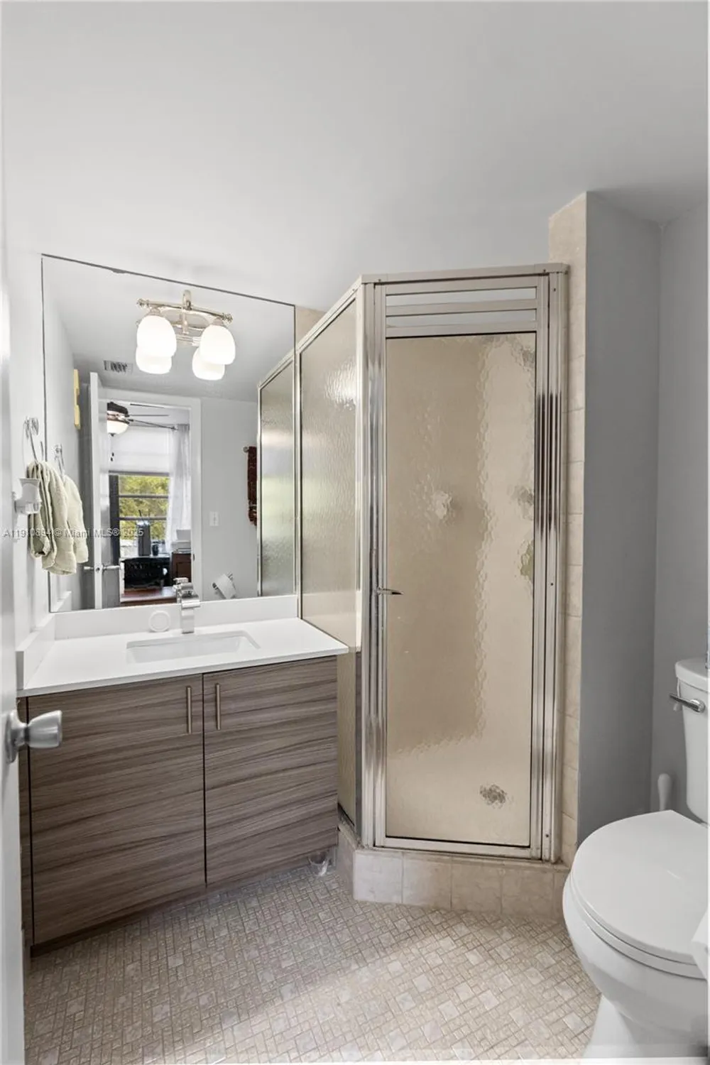 Property Slideshow image 35 of 63 | 1000 colony point cir apt 308, Pembroke Pines, FL, 33026